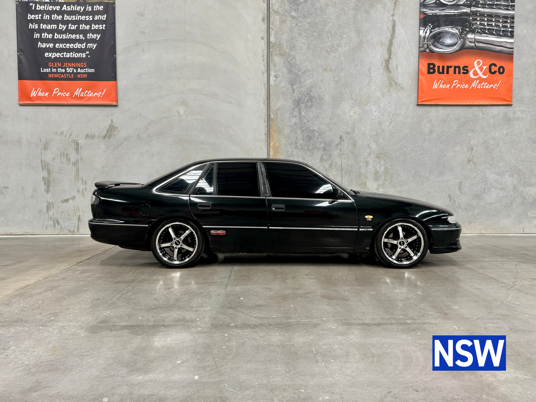 1995 HOLDEN BERLINA VS 5.0L V8 MANUAL SEDAN