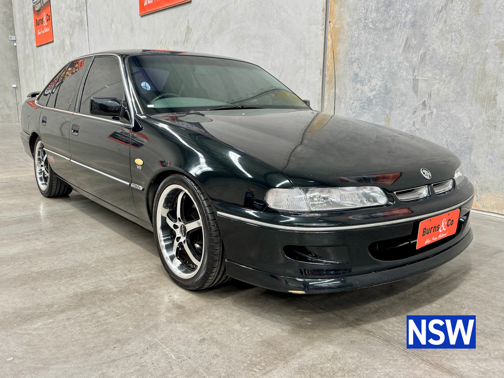 1995 HOLDEN BERLINA VS 5.0L V8 MANUAL SEDAN