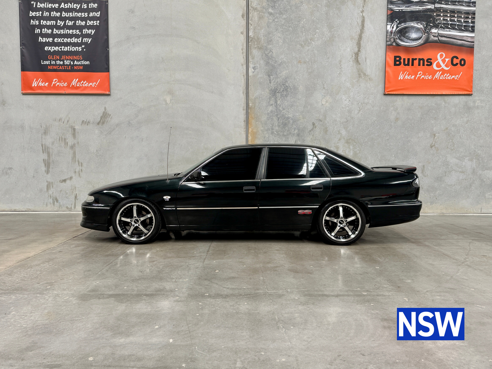 1995 HOLDEN BERLINA VS 5.0L V8 MANUAL SEDAN
