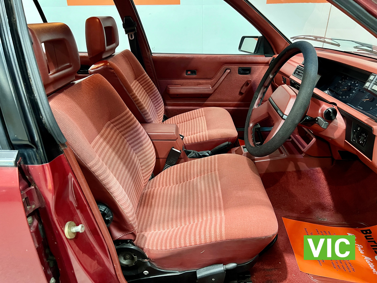 1986 HOLDEN VL BERLINA 6 CYL AUTO SEDAN - PROJECT