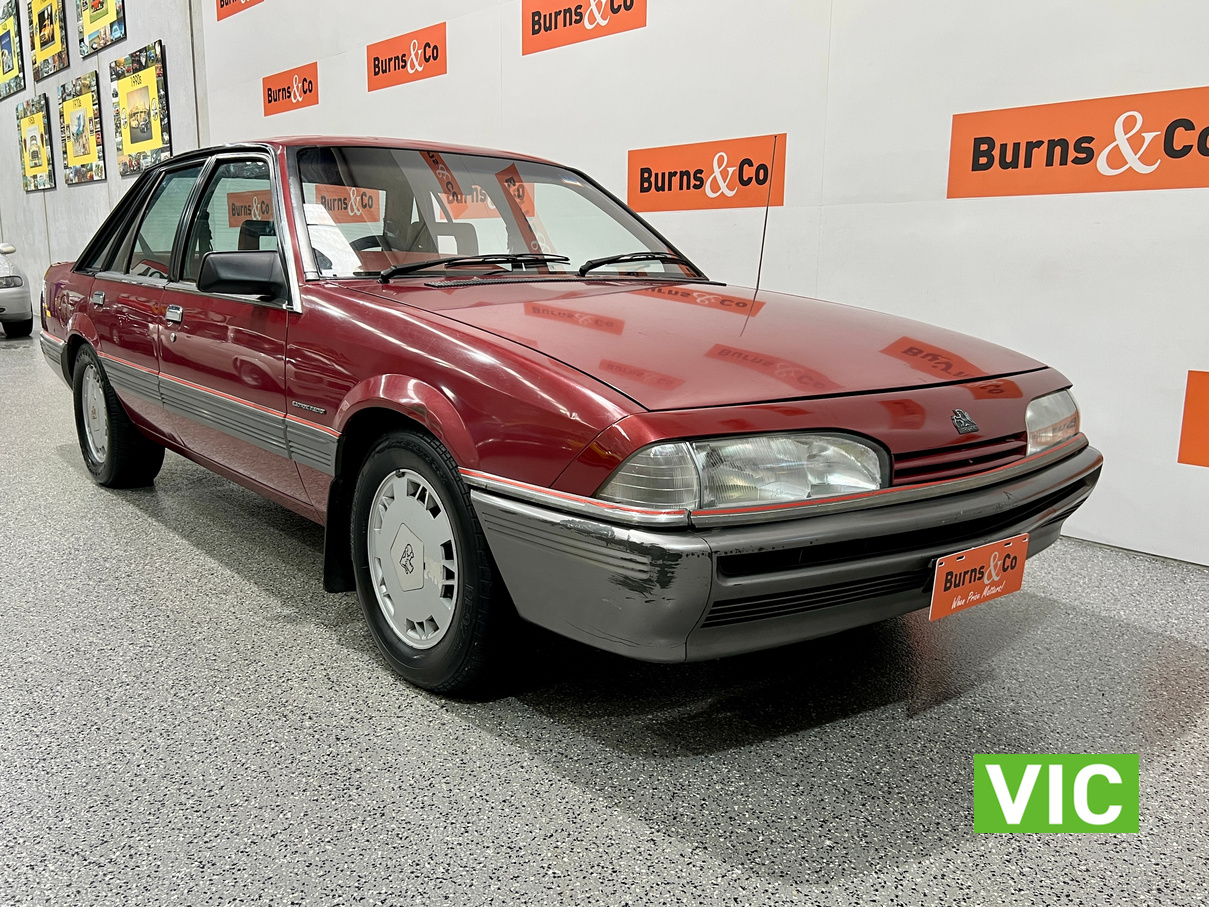 1986 HOLDEN VL BERLINA 6 CYL AUTO SEDAN - PROJECT