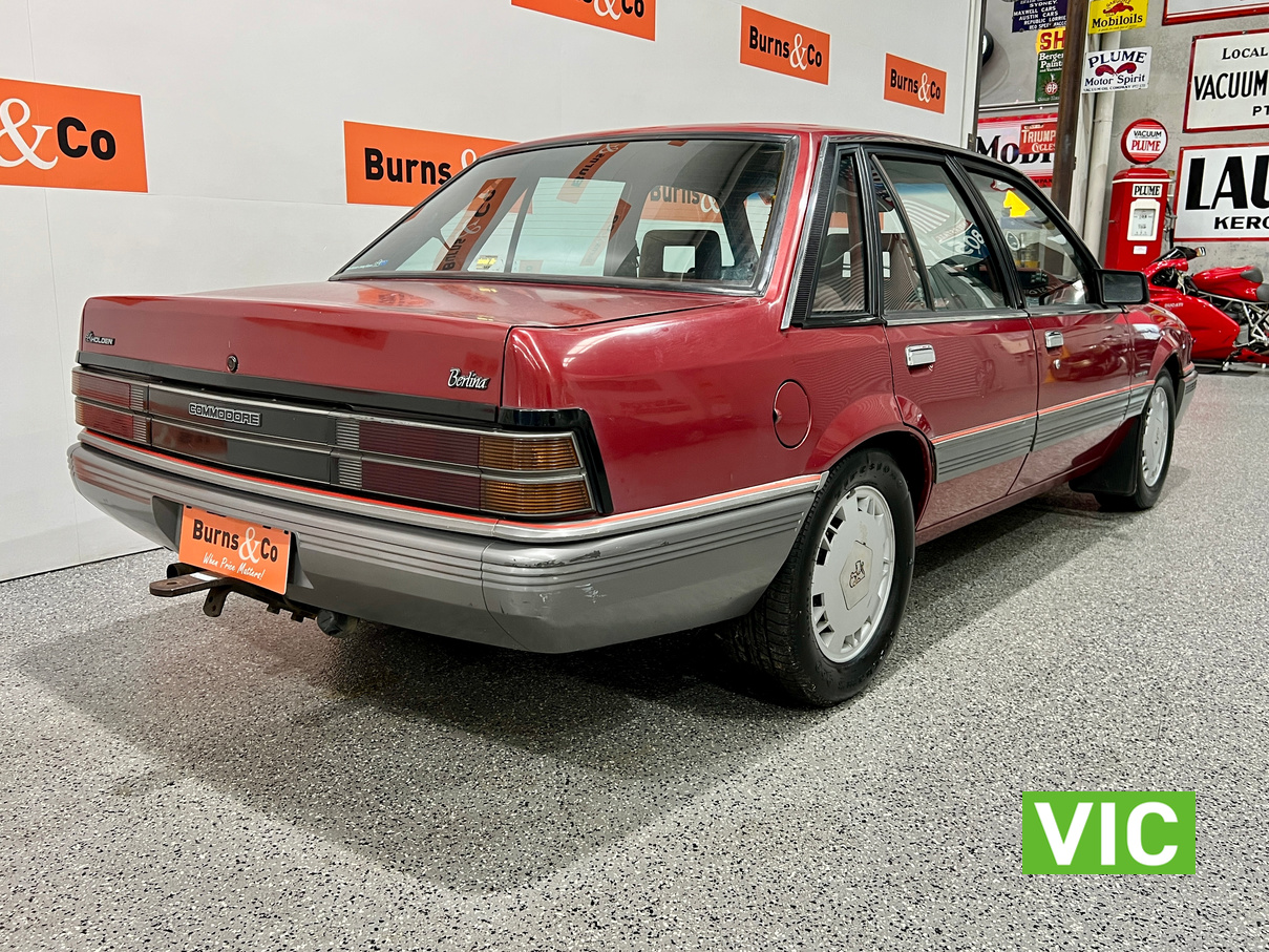 1986 HOLDEN VL BERLINA 6 CYL AUTO SEDAN - PROJECT