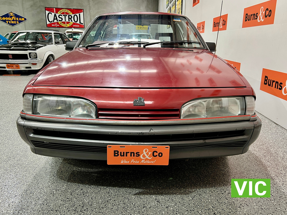1986 HOLDEN VL BERLINA 6 CYL AUTO SEDAN - PROJECT