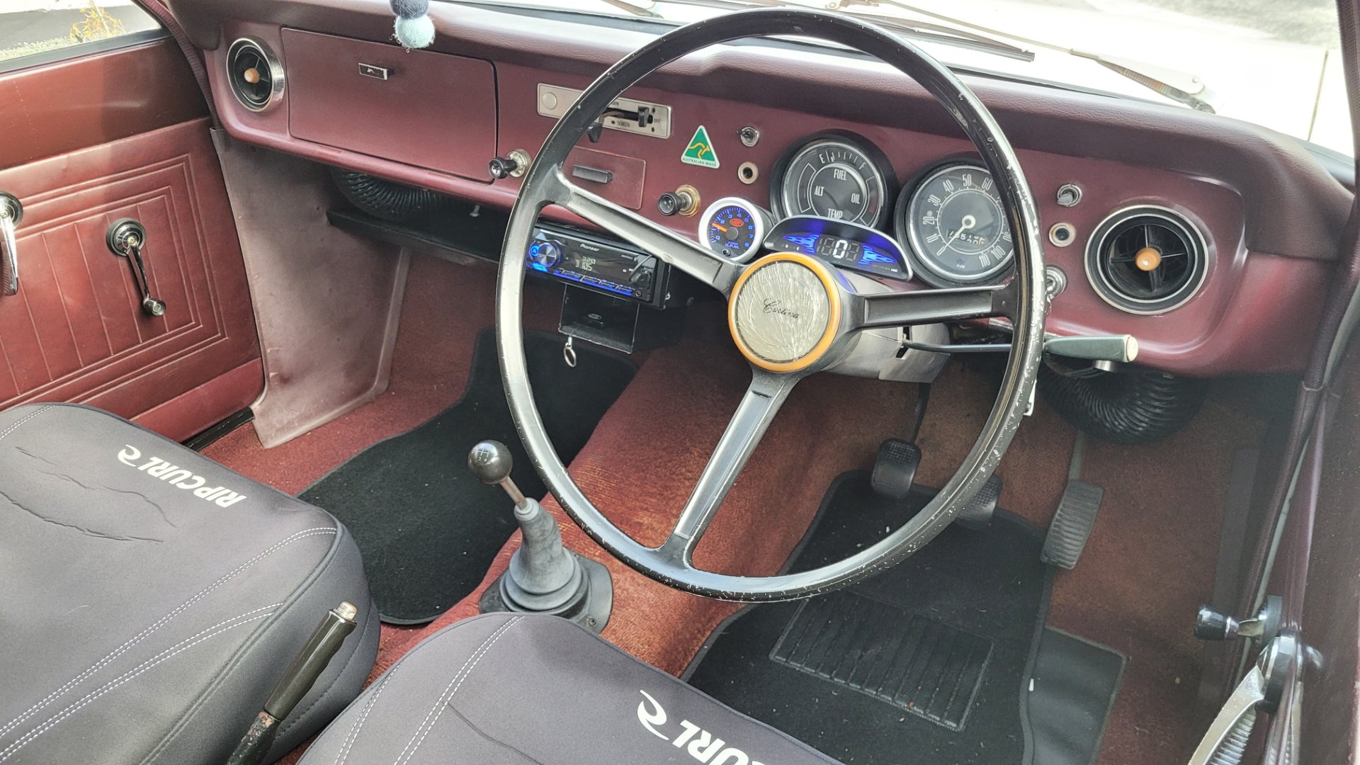 1970 FORD CORTINA MKII 2 DR SEDAN