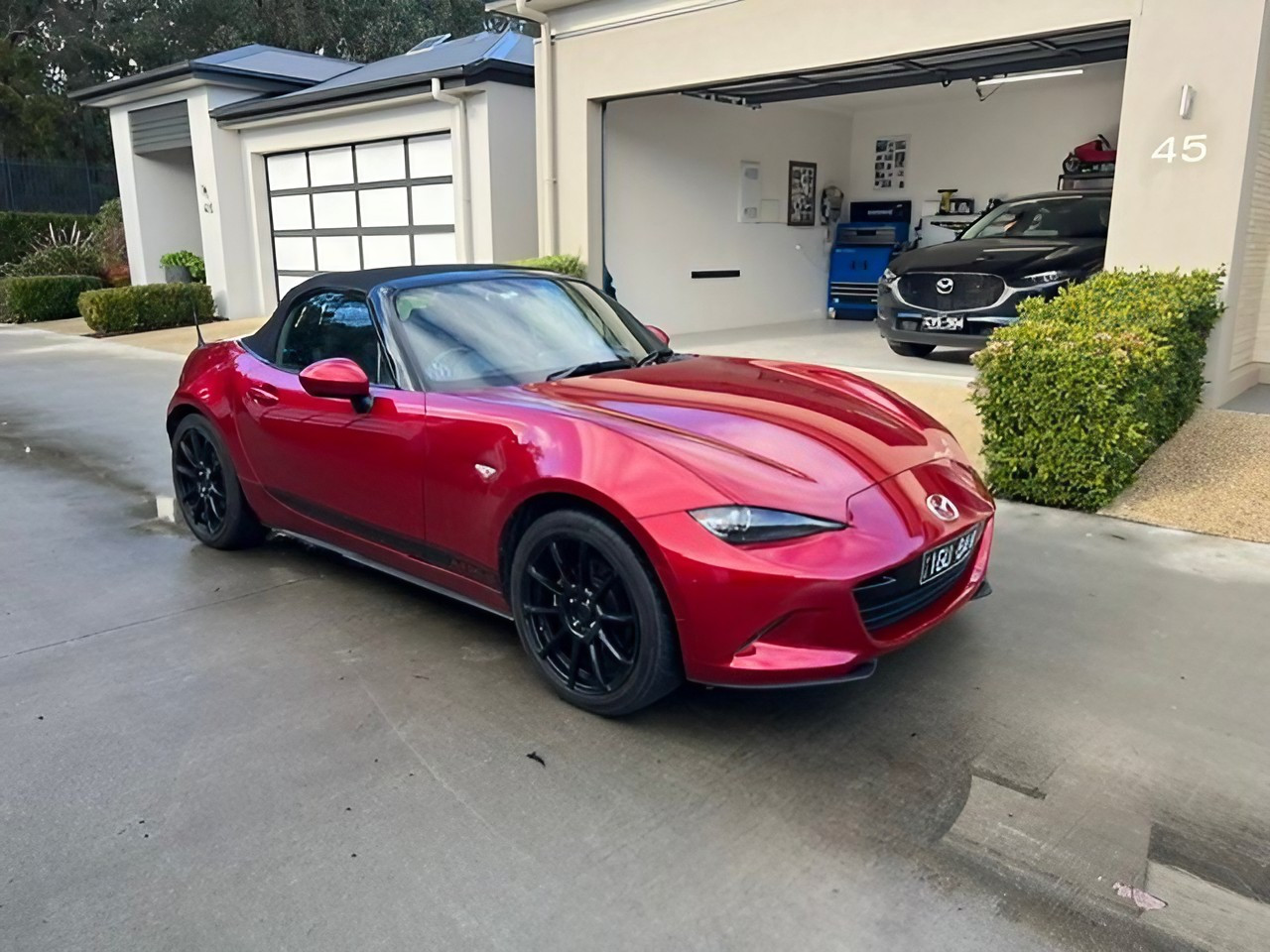 2016 MAZDA MX-5 ND (K) MY17 ROADSTER 6 SP MANUAL 2D CONVERTIBLE