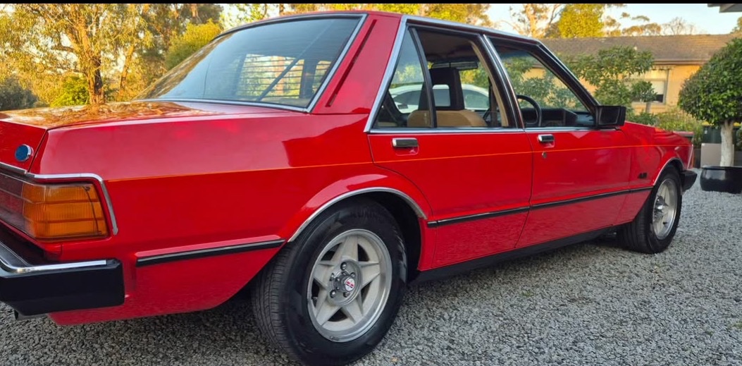 1982 FORD FAIRMONT XD 3 SP AUTOMATIC 4D SEDAN