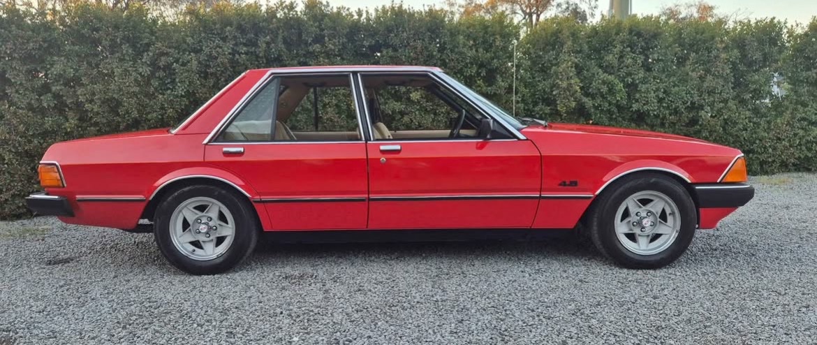 1982 FORD FAIRMONT XD 3 SP AUTOMATIC 4D SEDAN