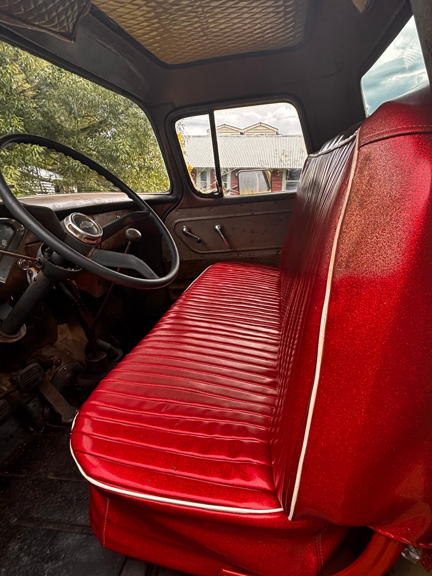 1959 CHEVROLET APACHE 2D UTILITY