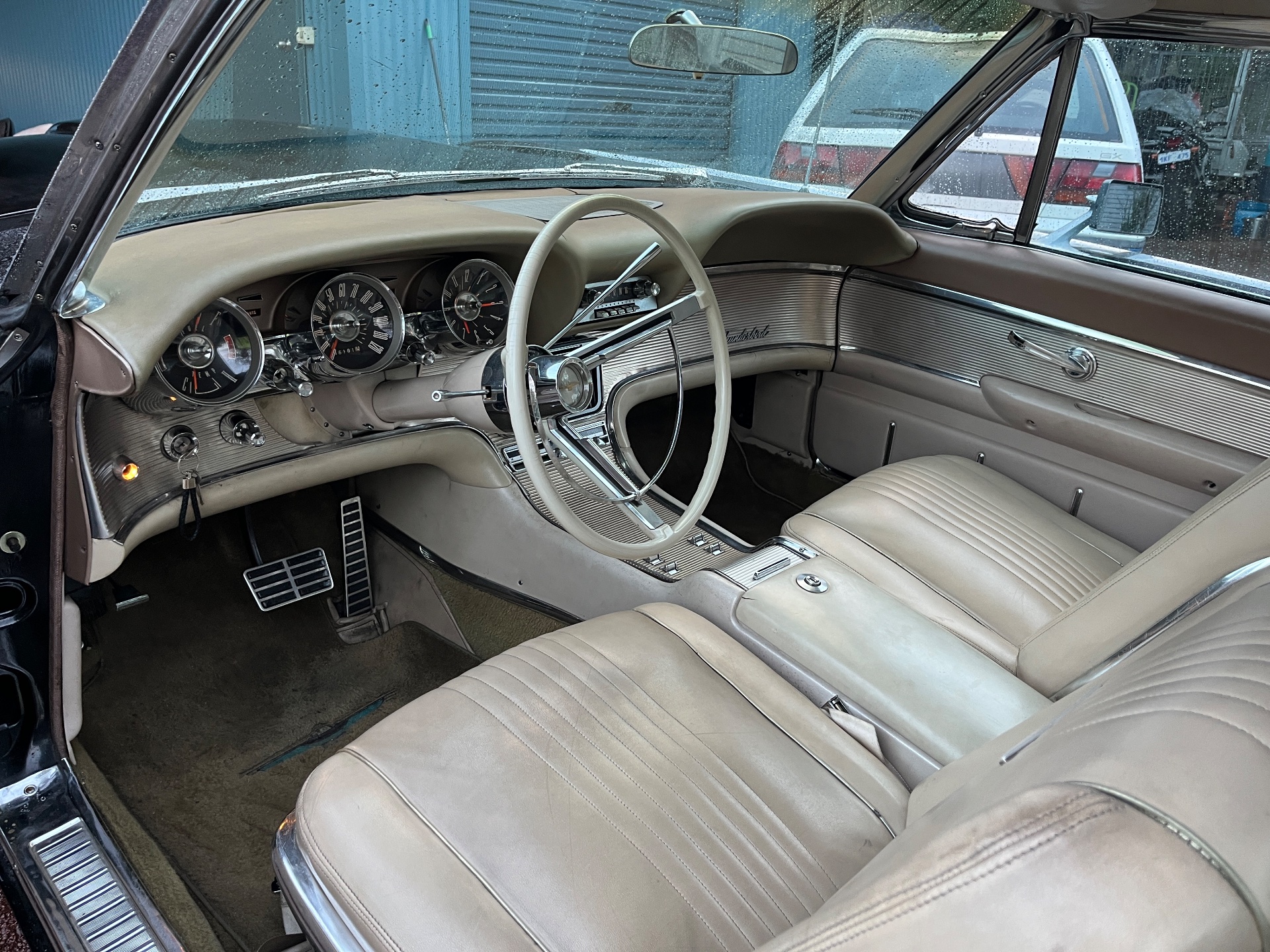 1963 FORD THUNDERBIRD COUPE 