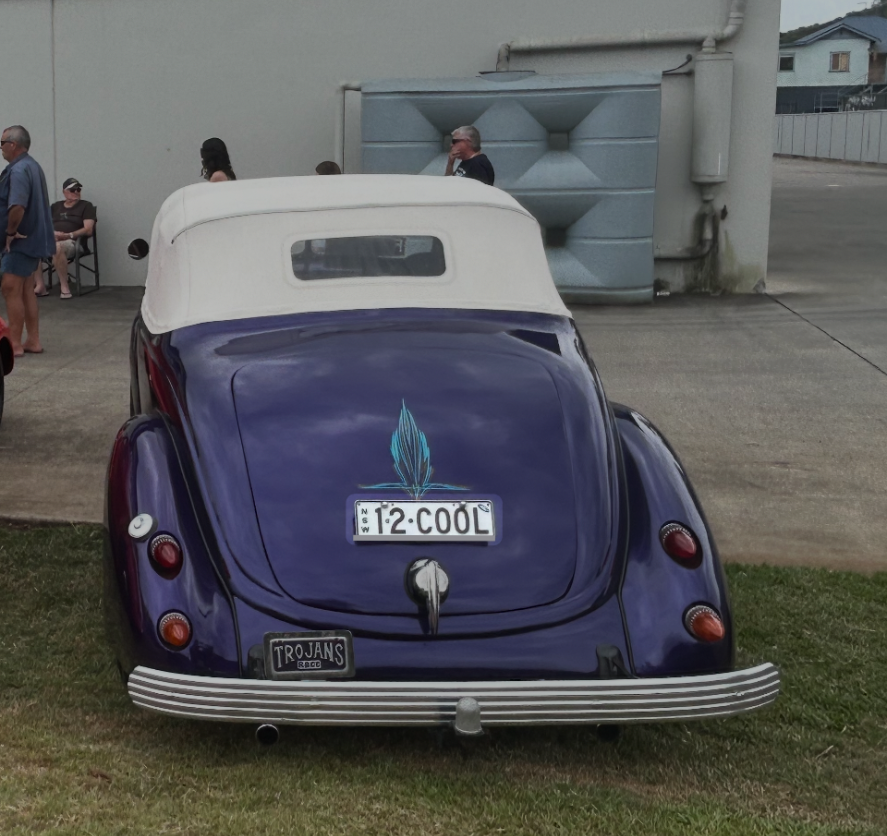 1940 FORD DELUXE AUTOMATIC 2D CONVERTIBLE