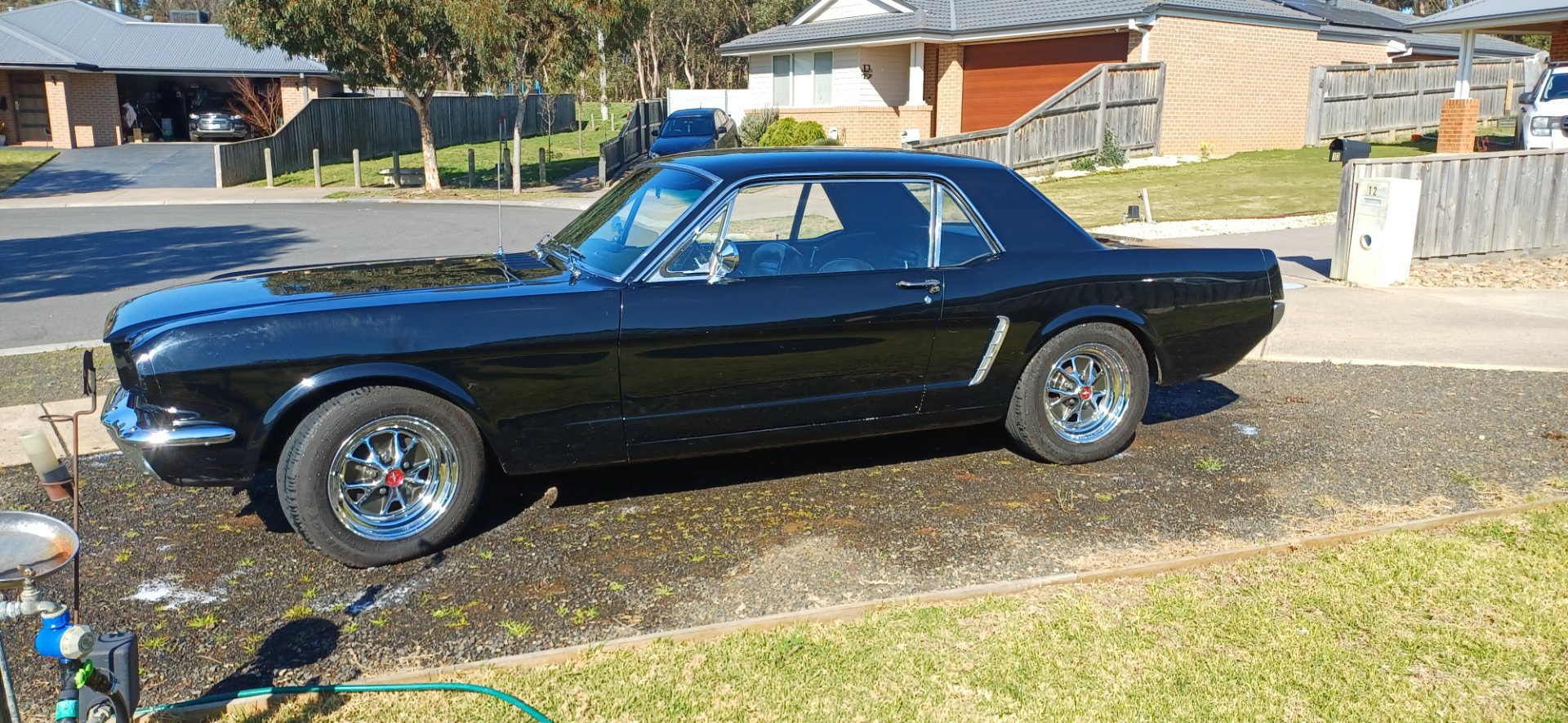 1964 FORD MUSTANG AUTOMATIC COUPE