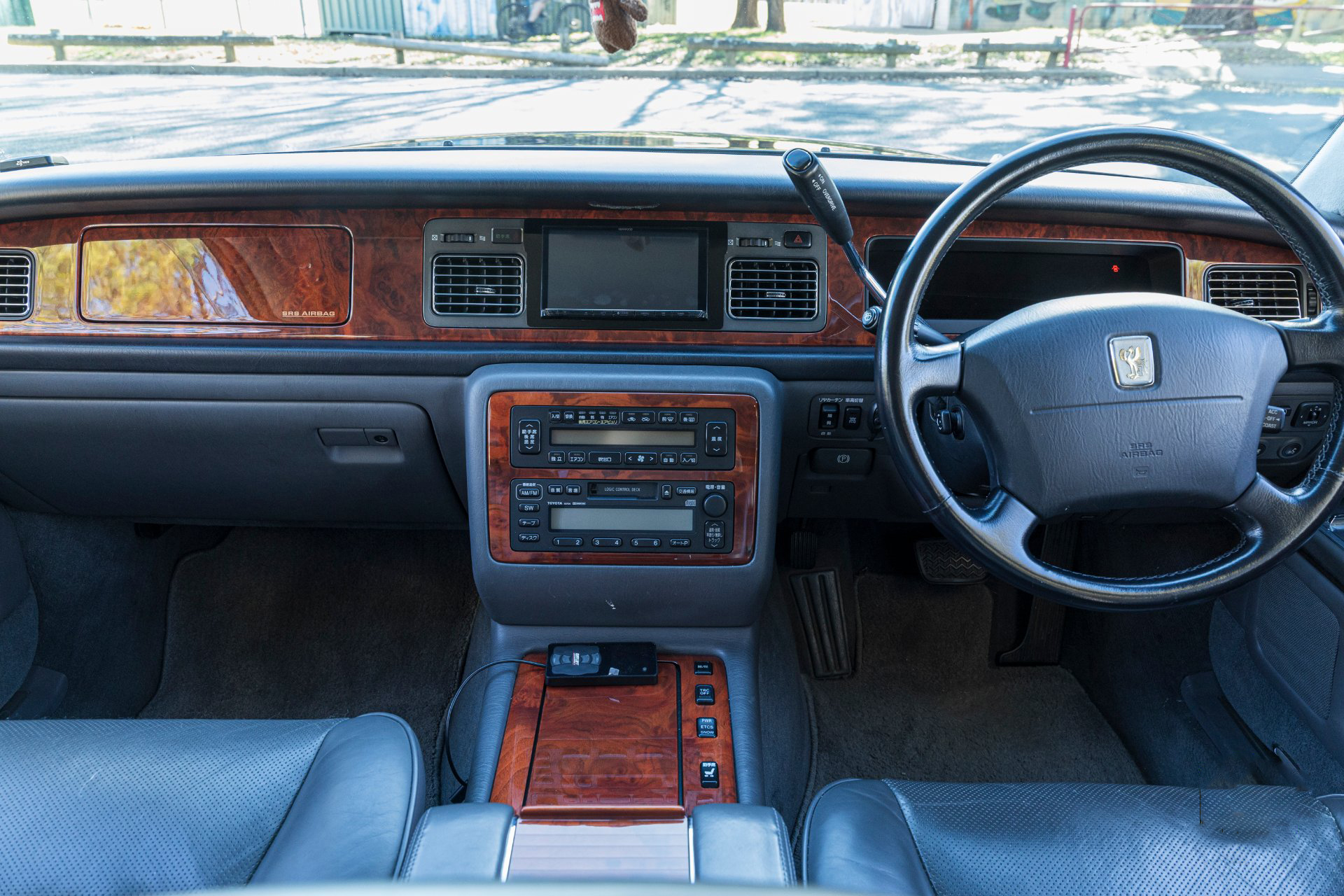 2005 TOYOTA CENTURY 5 SP AUTOMATIC SEDN