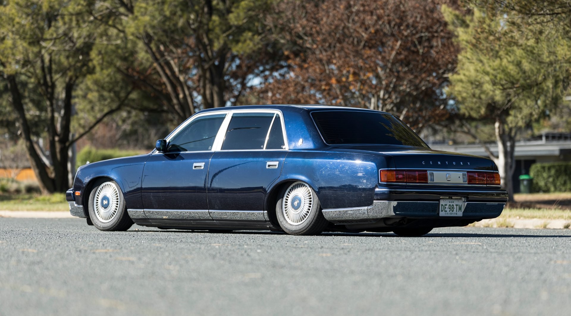 2005 TOYOTA CENTURY 5 SP AUTOMATIC SEDN