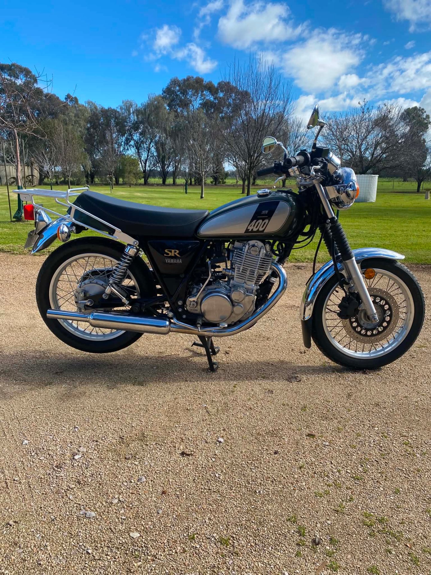 2017 YAMAHA SR400 ROAD 