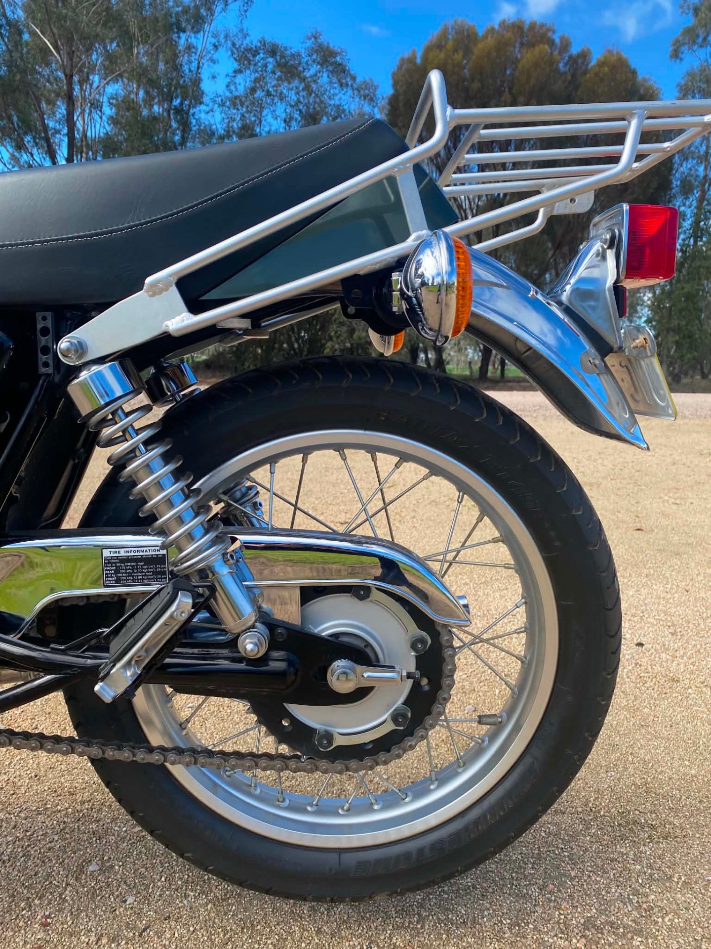 2017 YAMAHA SR400 ROAD 