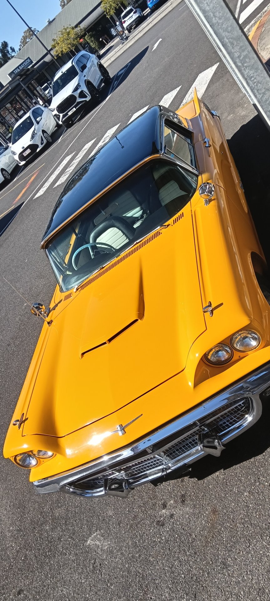 1960 FORD THUNDERBIRD AUTOMATIC 2D HARDTOP