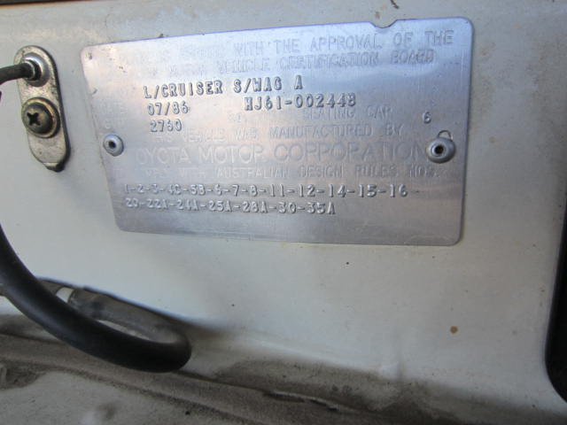 1986 TOYOTA LANDCRUISER HJ61RG SAHARA (4x4) 4 SP AUTOMATIC 4x4 4D WAGON (532266)