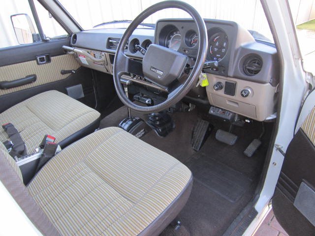 1986 TOYOTA LANDCRUISER HJ61RG SAHARA (4x4) 4 SP AUTOMATIC 4x4 4D WAGON (532266)