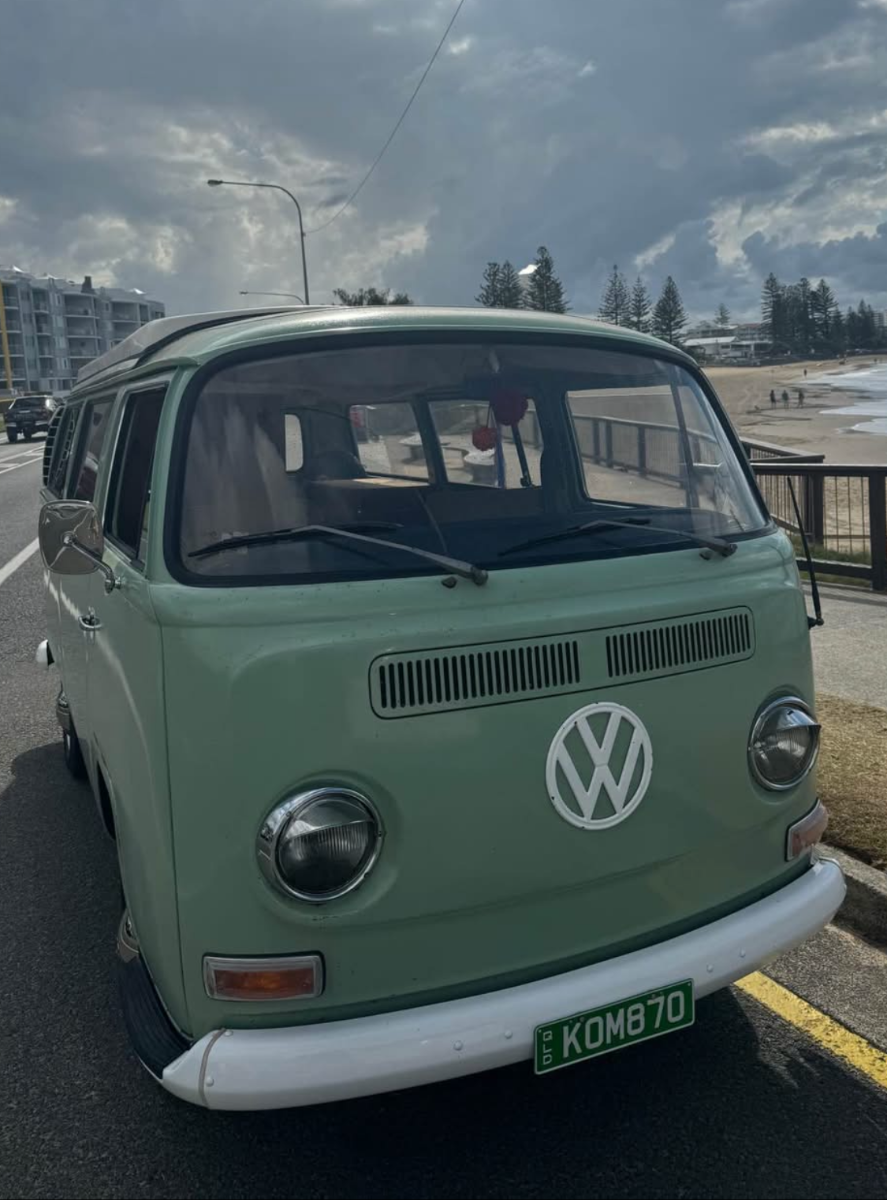 1970 VOLKSWAGEN KOMBI LOWLIGHT CAMPER 