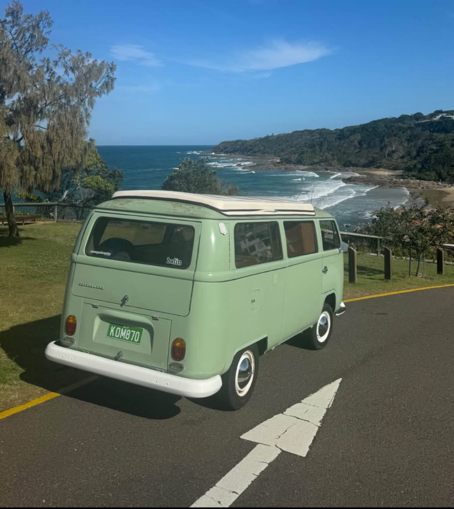 1970 VOLKSWAGEN KOMBI LOWLIGHT CAMPER 