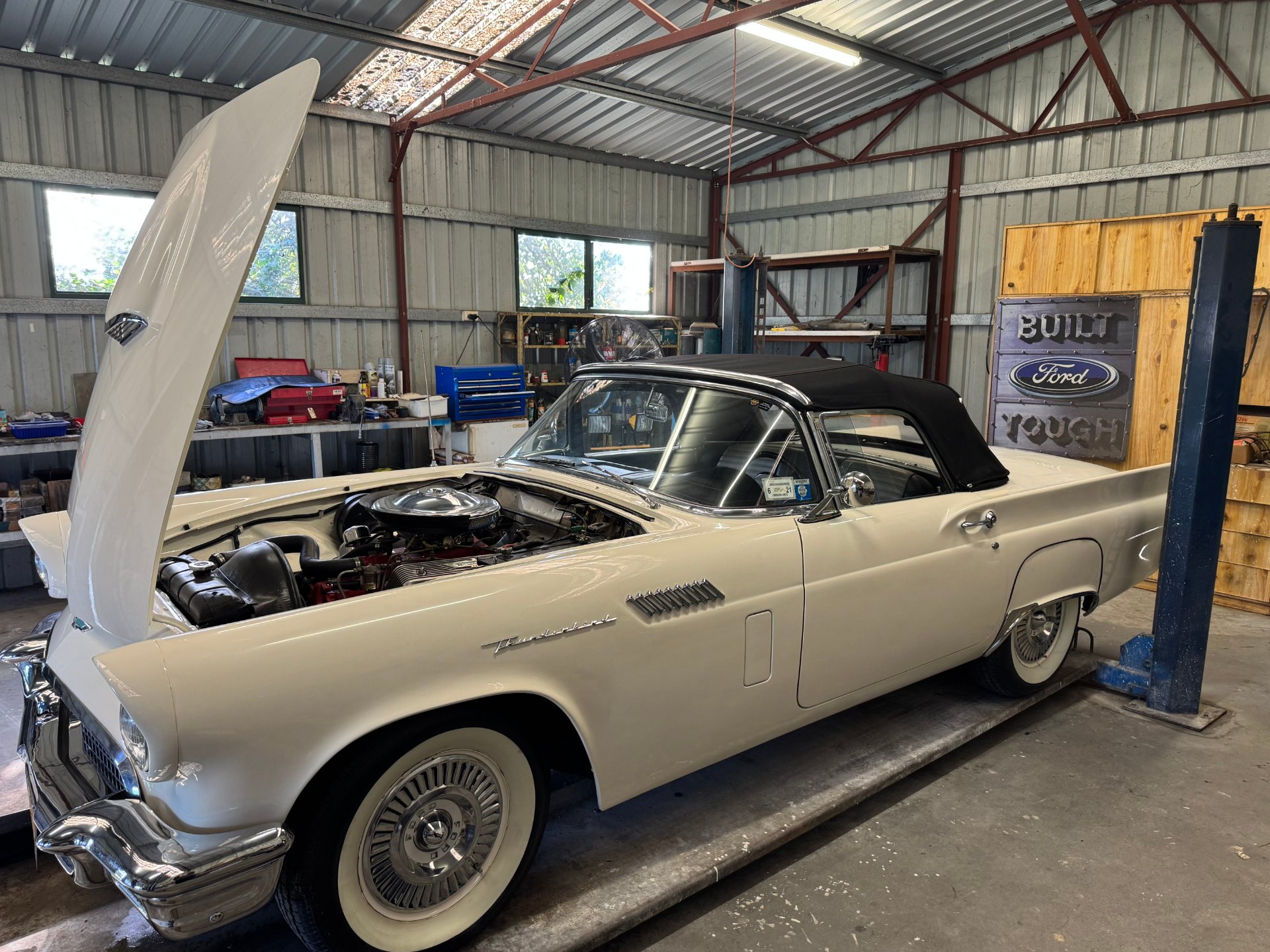 1957 FORD THUNDERBIRD CONVERTIBLE