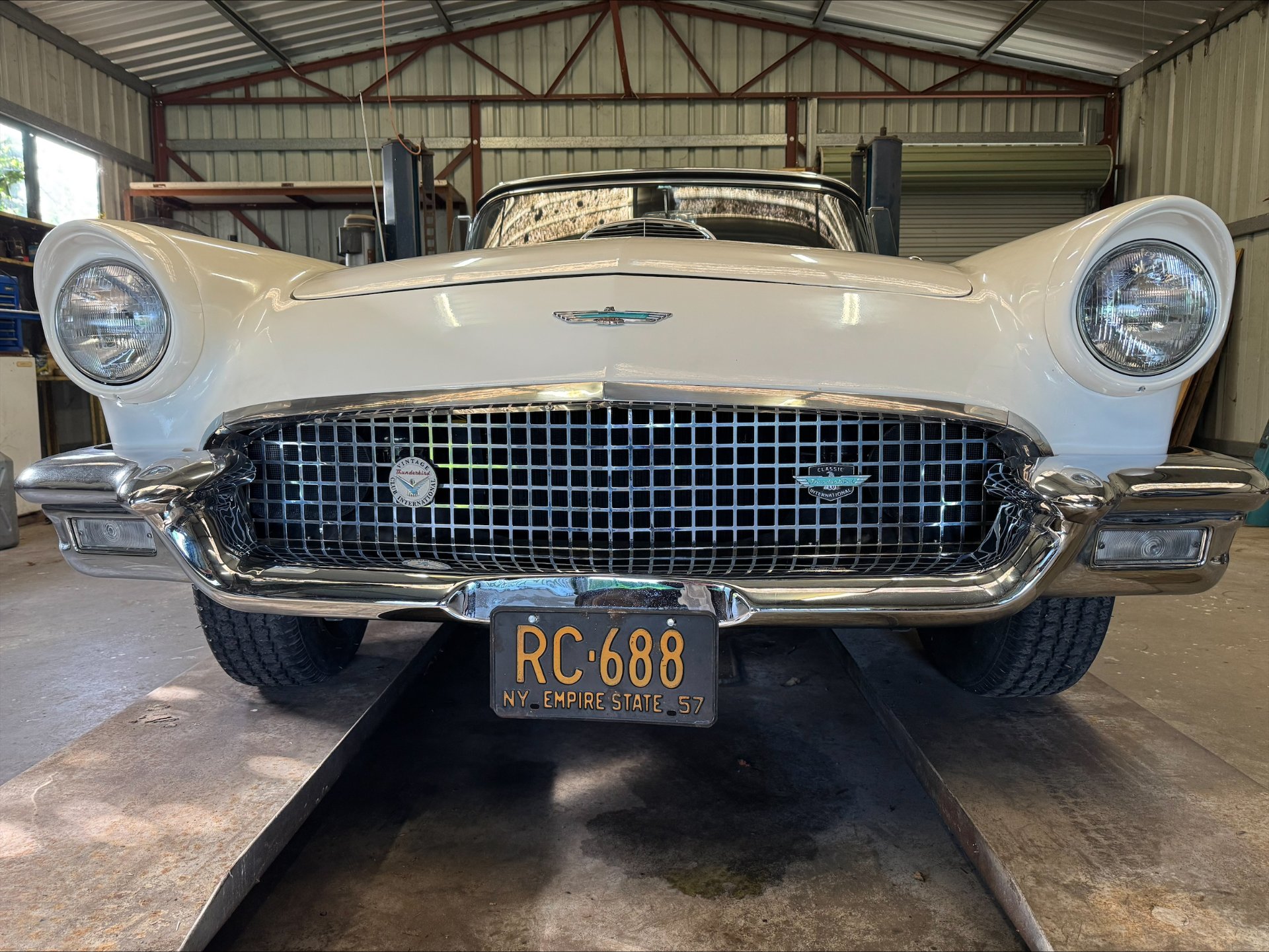 1957 FORD THUNDERBIRD CONVERTIBLE