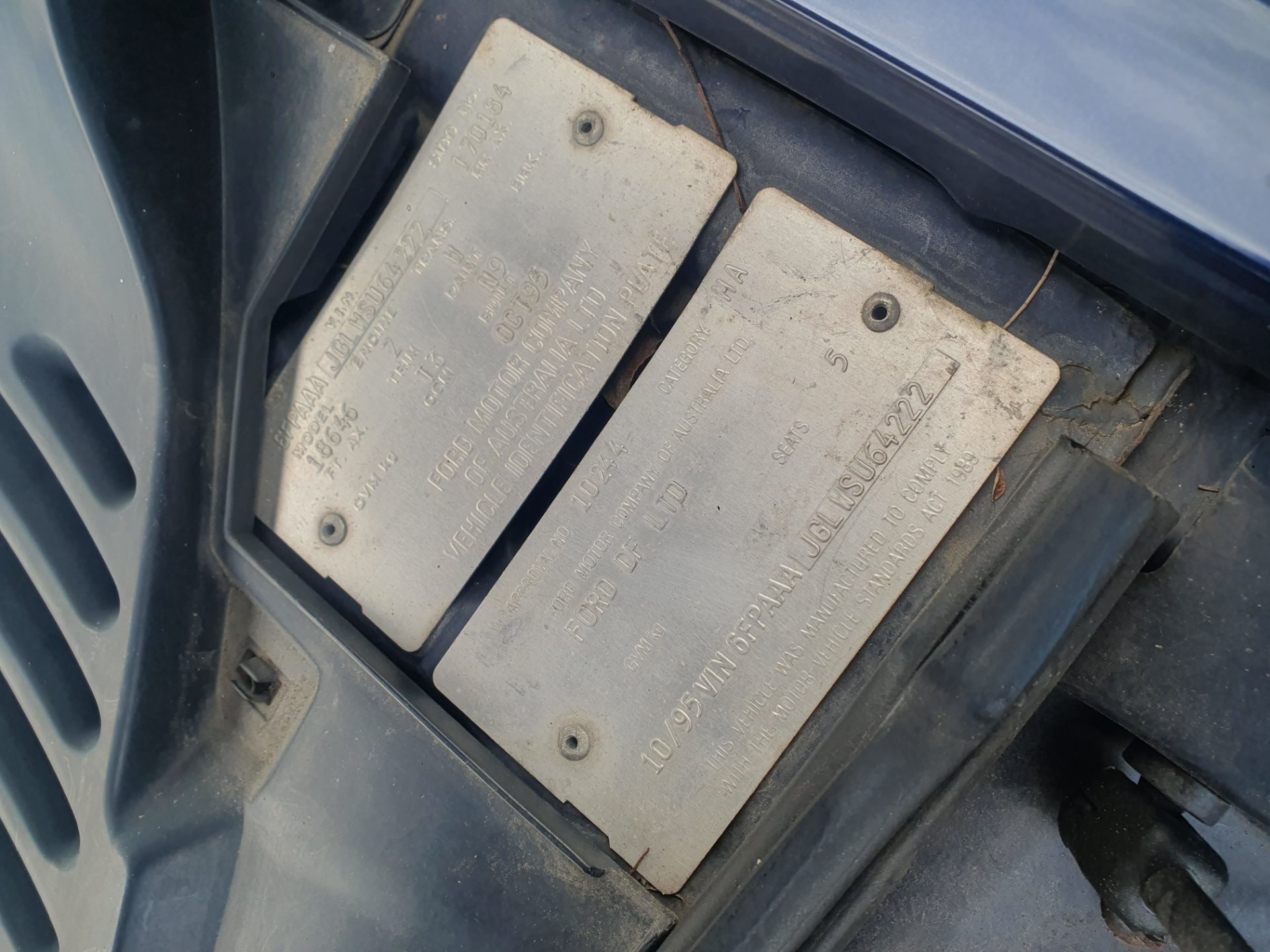 1995 FORD LTD DF 4 SP AUTOMATIC 4D SEDAN