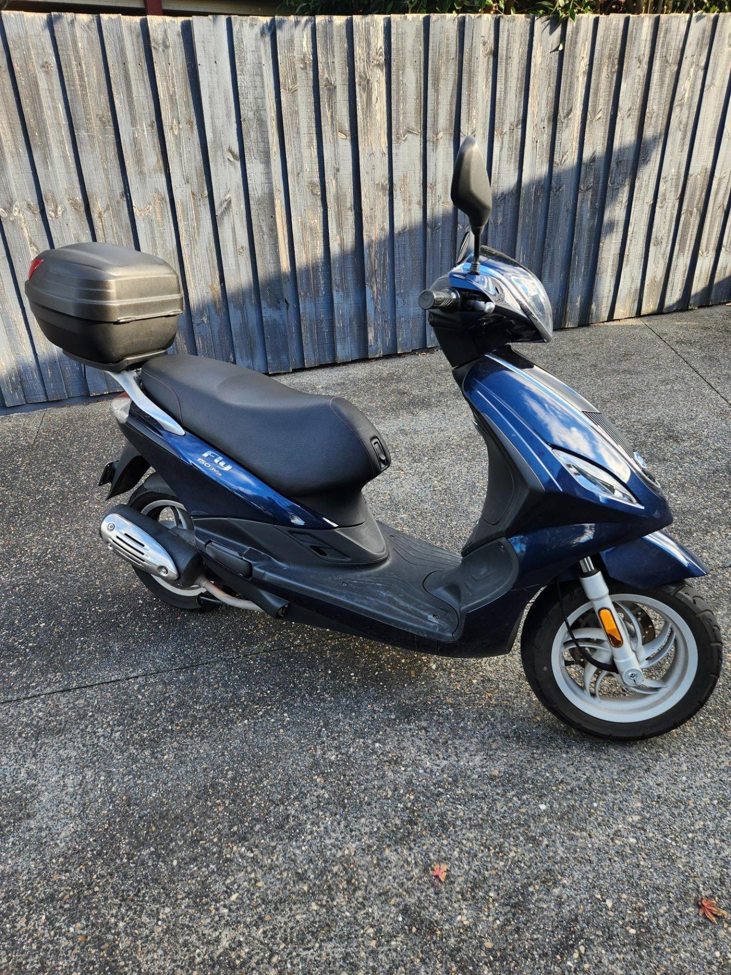 2018 PIAGGIO FLY 150ie SCOOTER