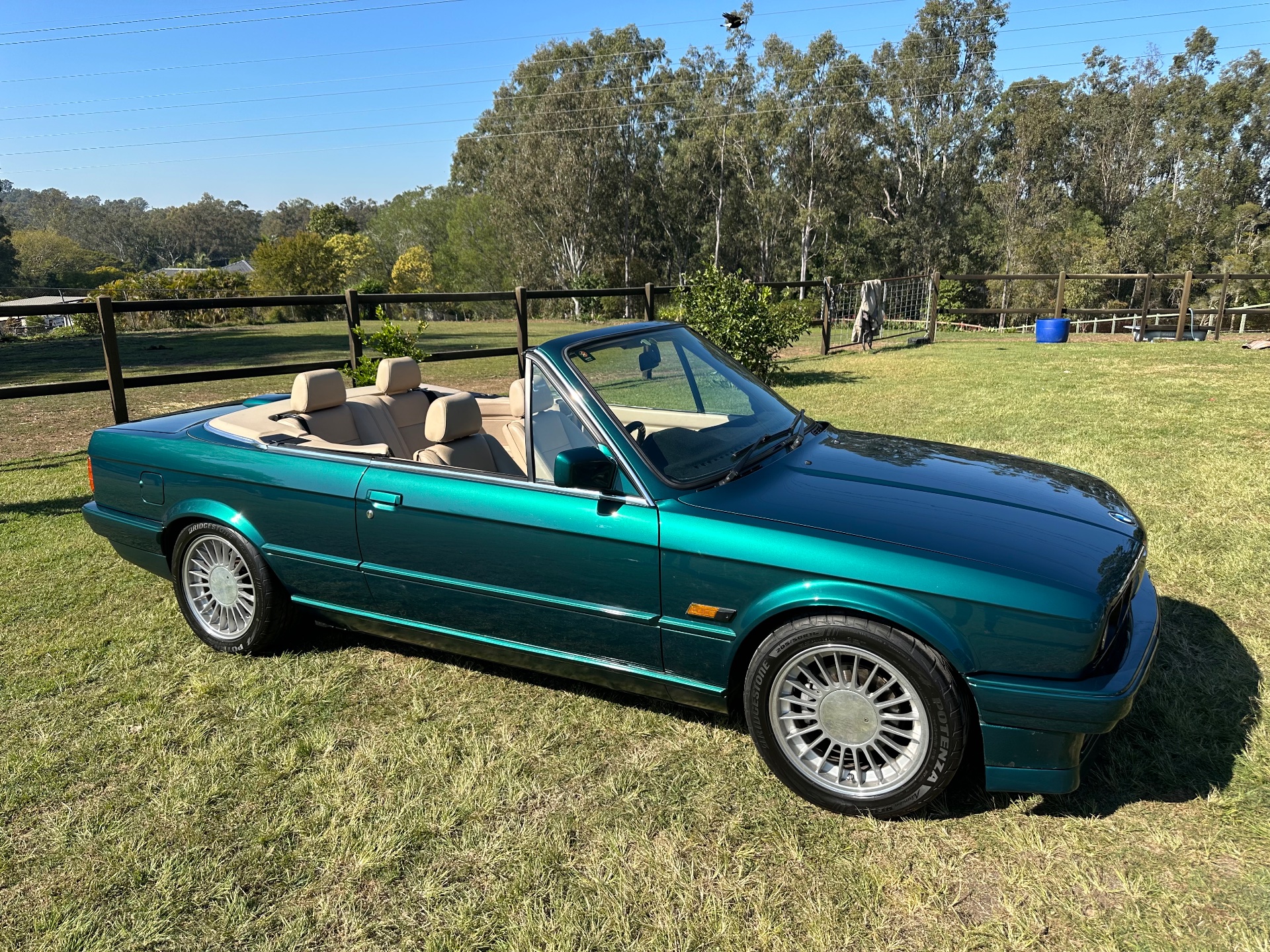 1992 BMW 3 25i 5 SP MANUAL 2D CONVERTIBLE
