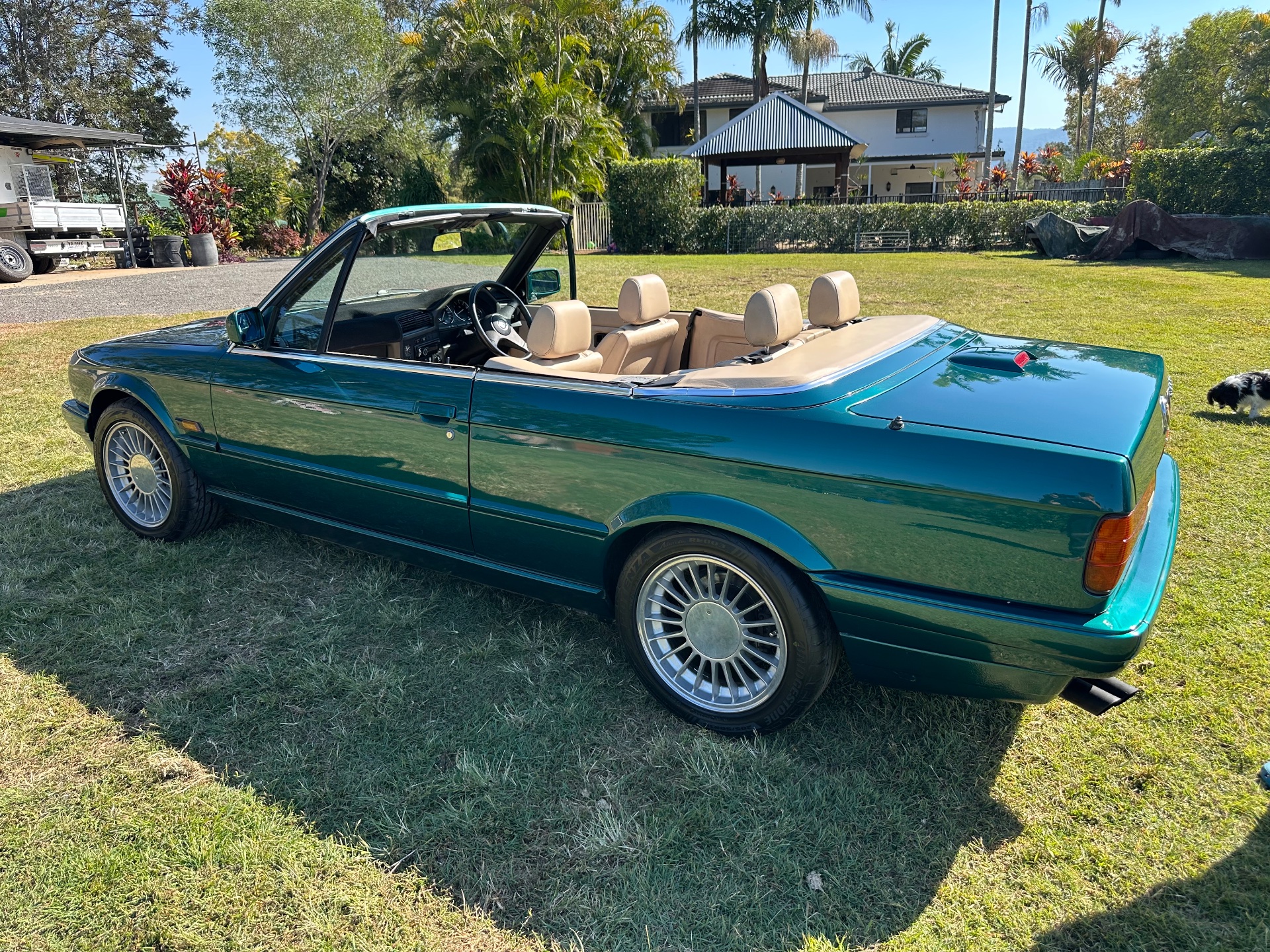 1992 BMW 3 25i 5 SP MANUAL 2D CONVERTIBLE