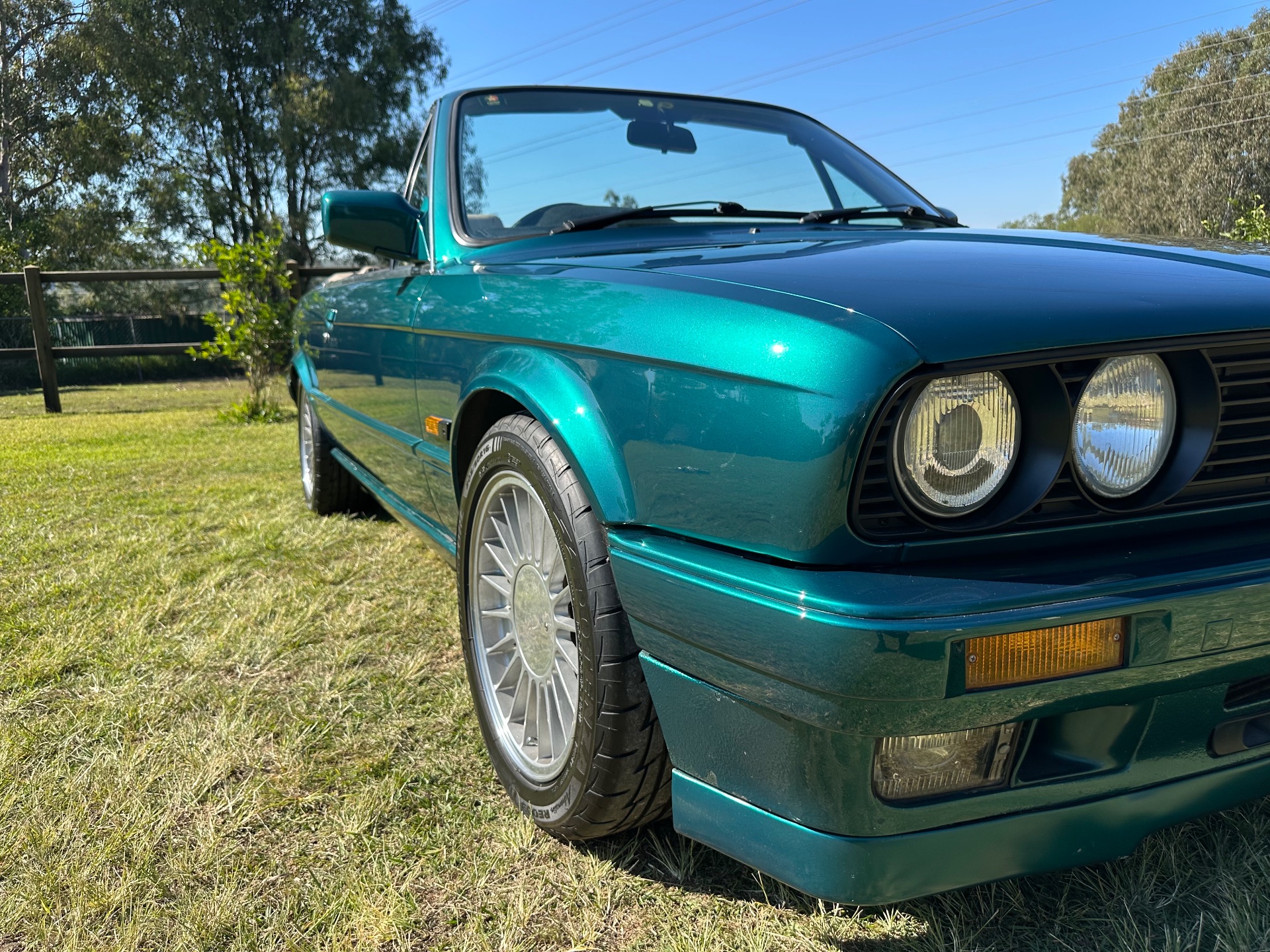 1992 BMW 3 25i 5 SP MANUAL 2D CONVERTIBLE