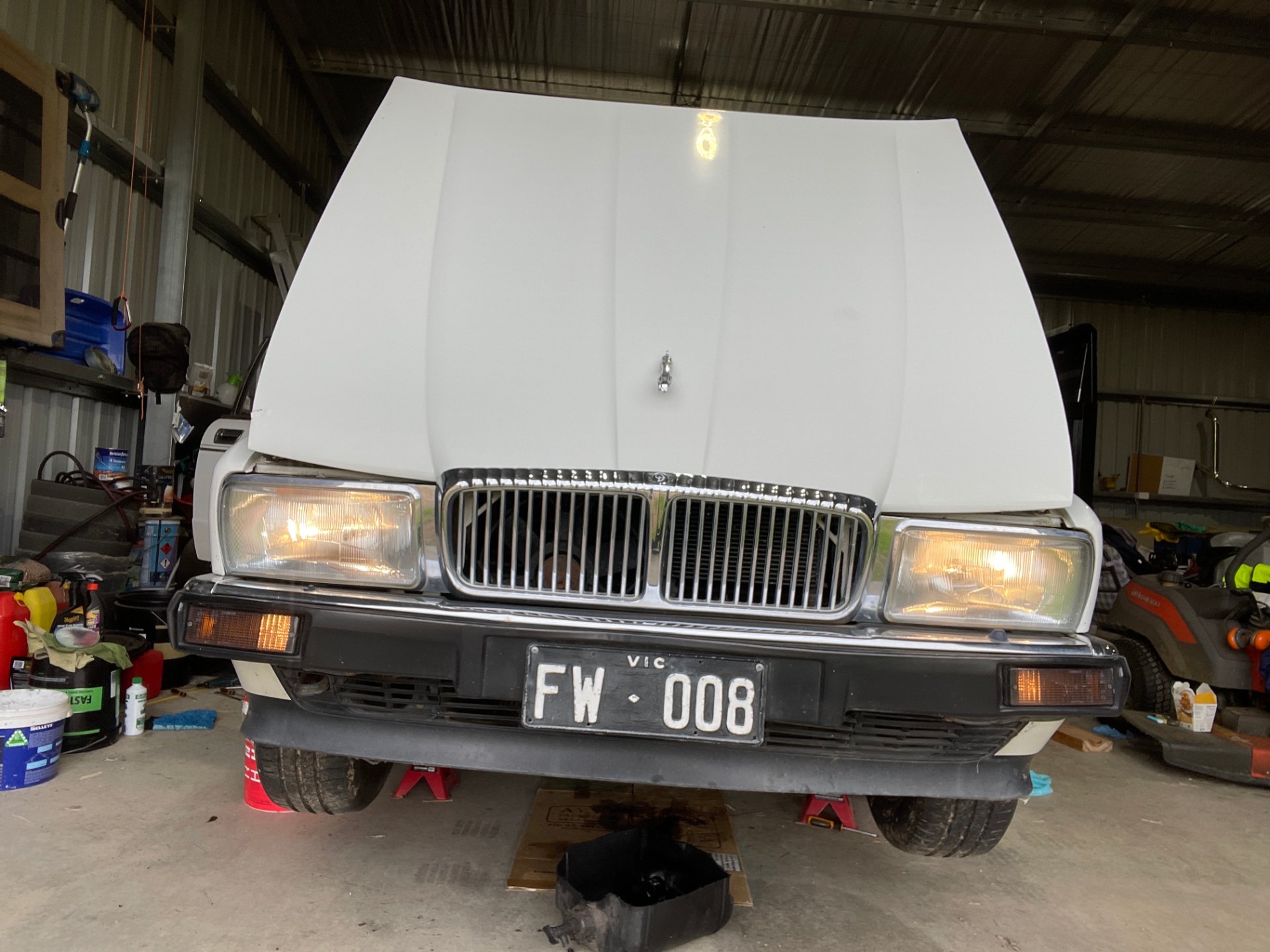 1988 JAGUAR XJ6 4 SP AUTOMATIC 4D SEDAN