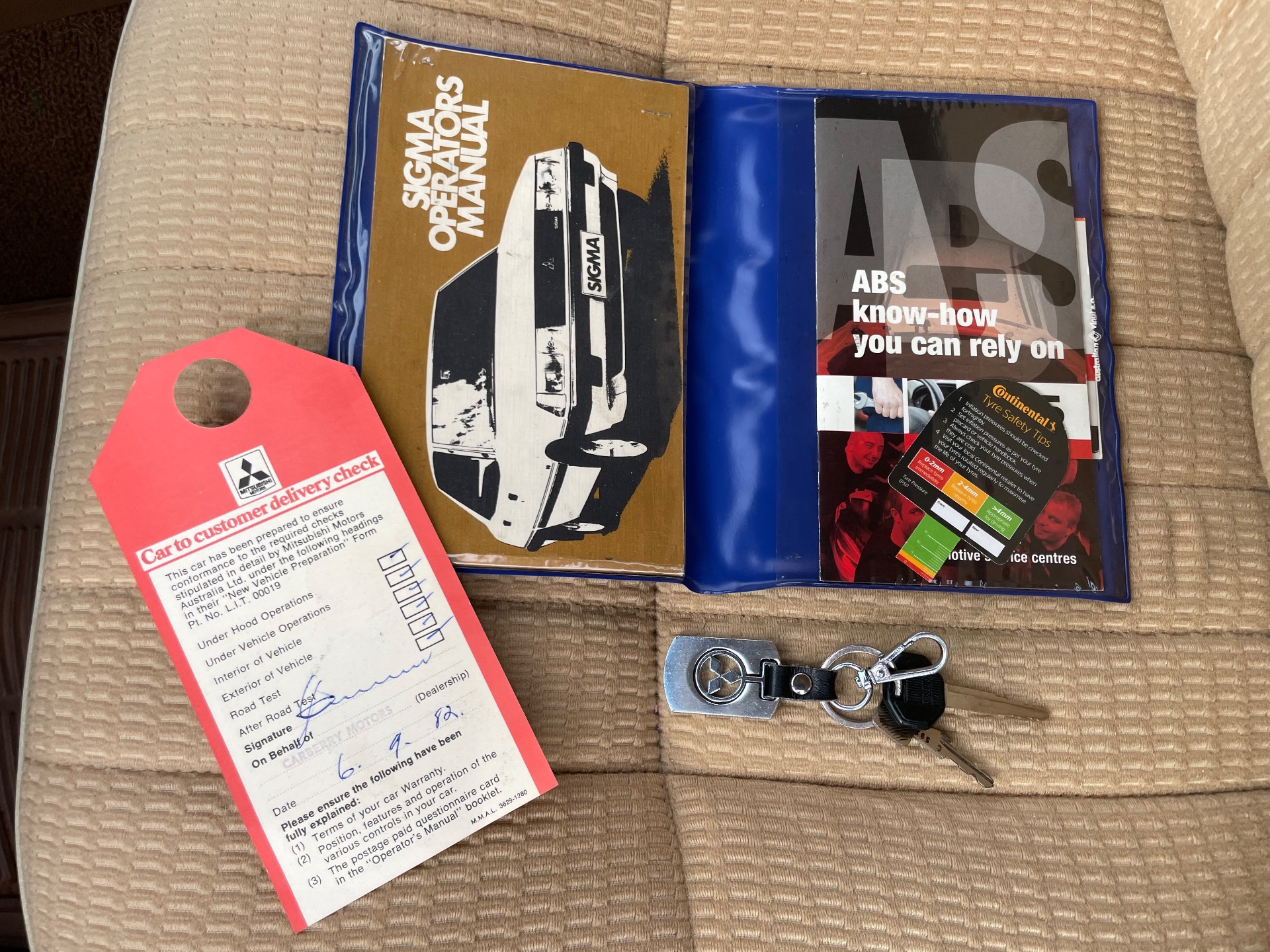 1982 MITSUBISHI SIGMA GJ GL 3 SP AUTOMATIC 4D SEDAN