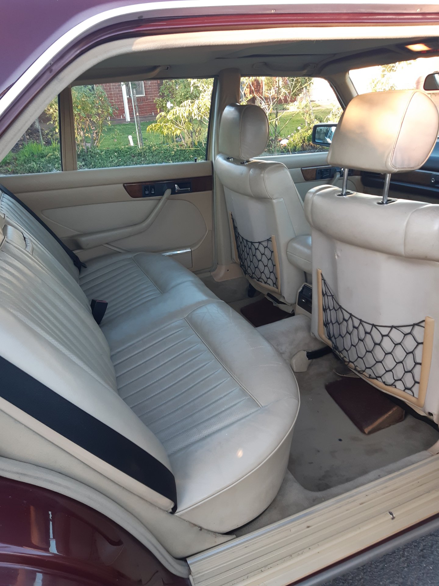 1987 MERCEDES-BENZ 560 SEL 4 SP AUTOMATIC 4D SEDAN