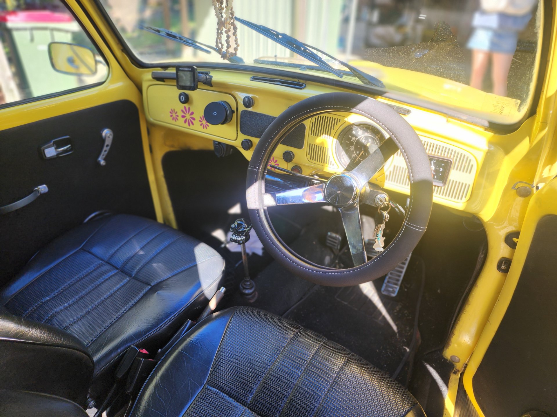 1969 VOLKSWAGEN BEETLE MANUAL 2D SEDAN