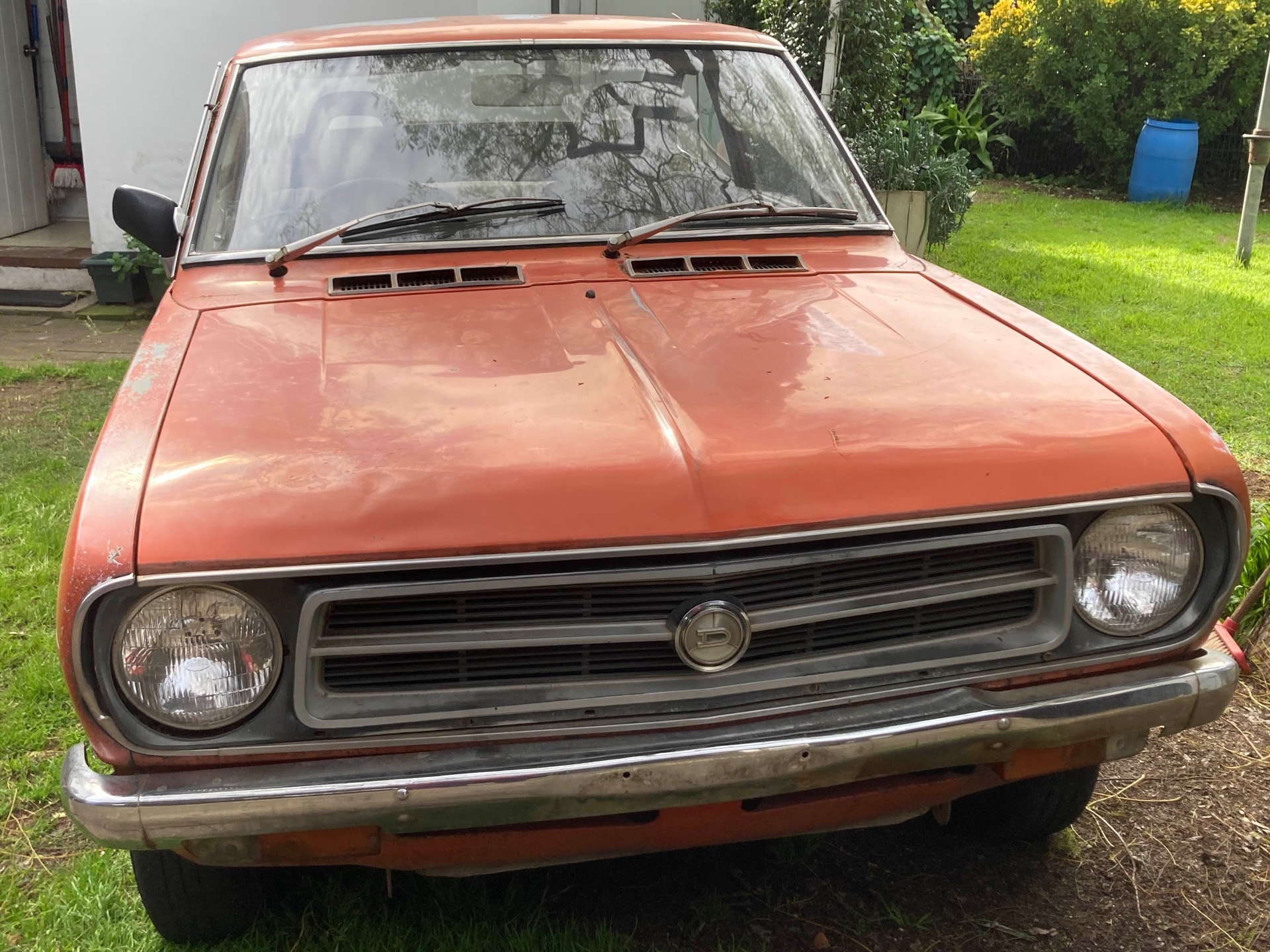 1973 DATSUN 1200 DELUXE 4 SP MANUAL 2D COUPE 