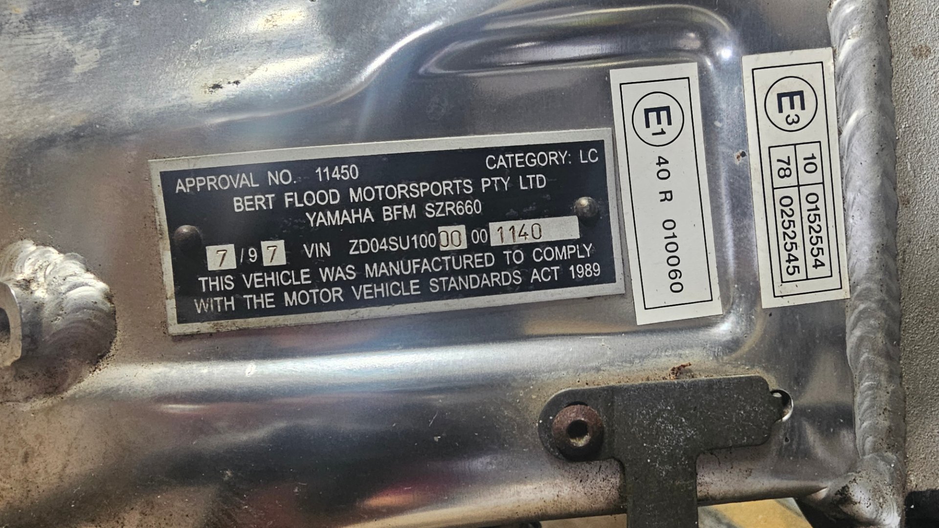 1997 YAMAHA SZR660 SPORTS