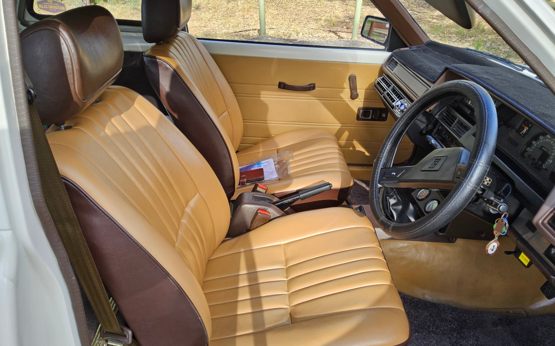 1981 TOYOTA COROLLA KE70 4 SP MANUAL 2D PANELVAN