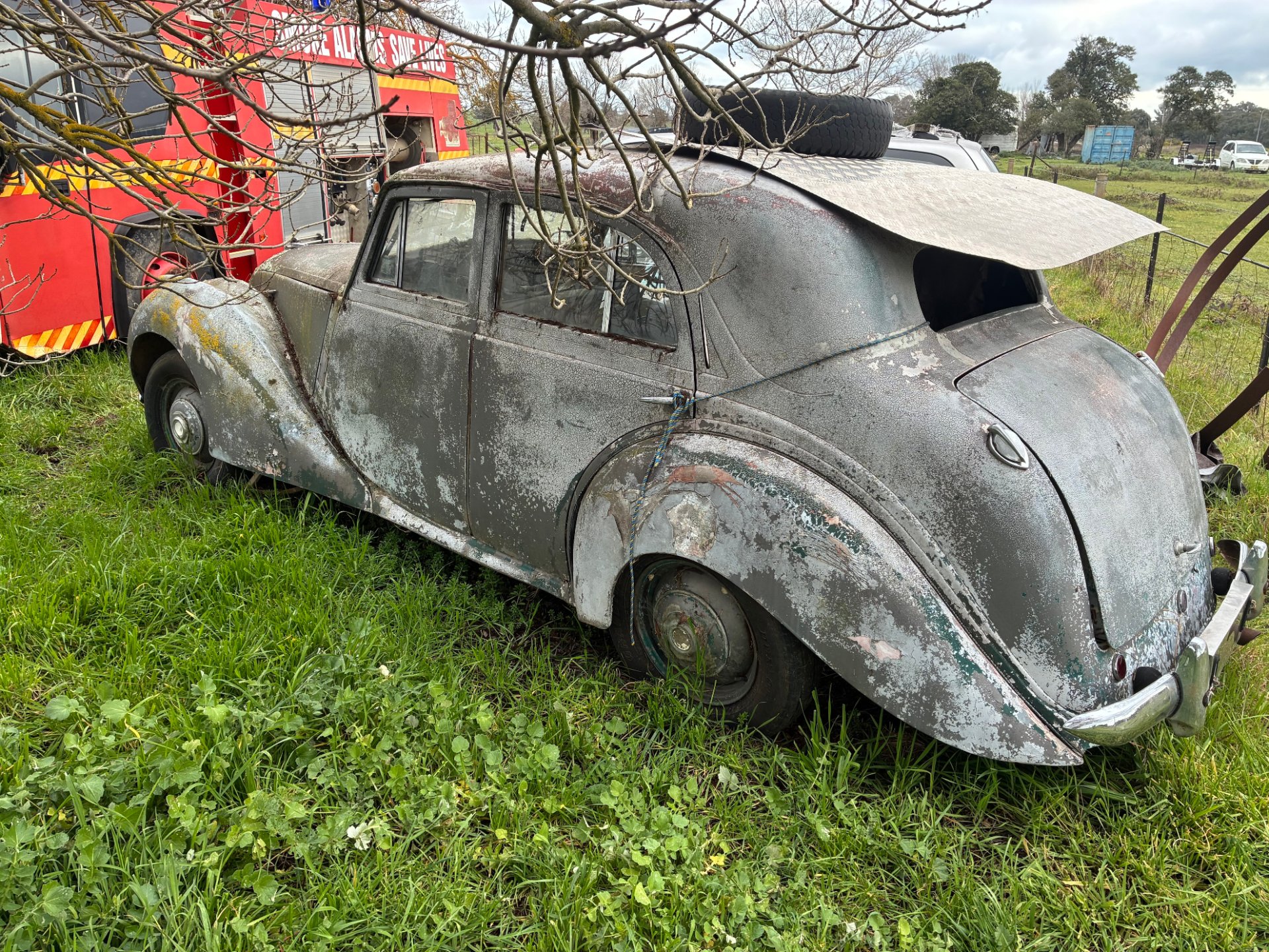 1952 ASTON MARTIN LAGONDA SALOON
