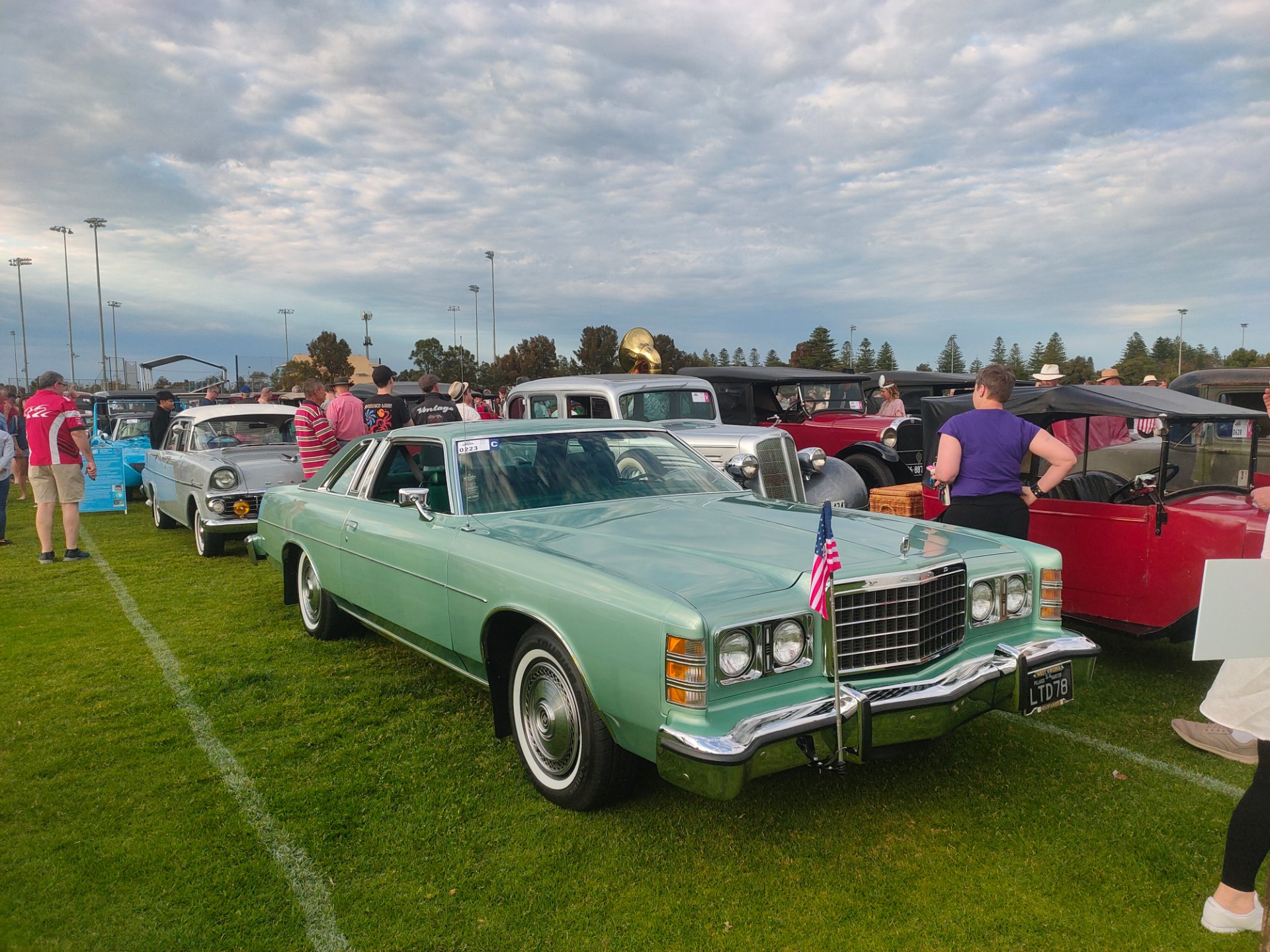 1970-1978 FORD 2D SEDAN