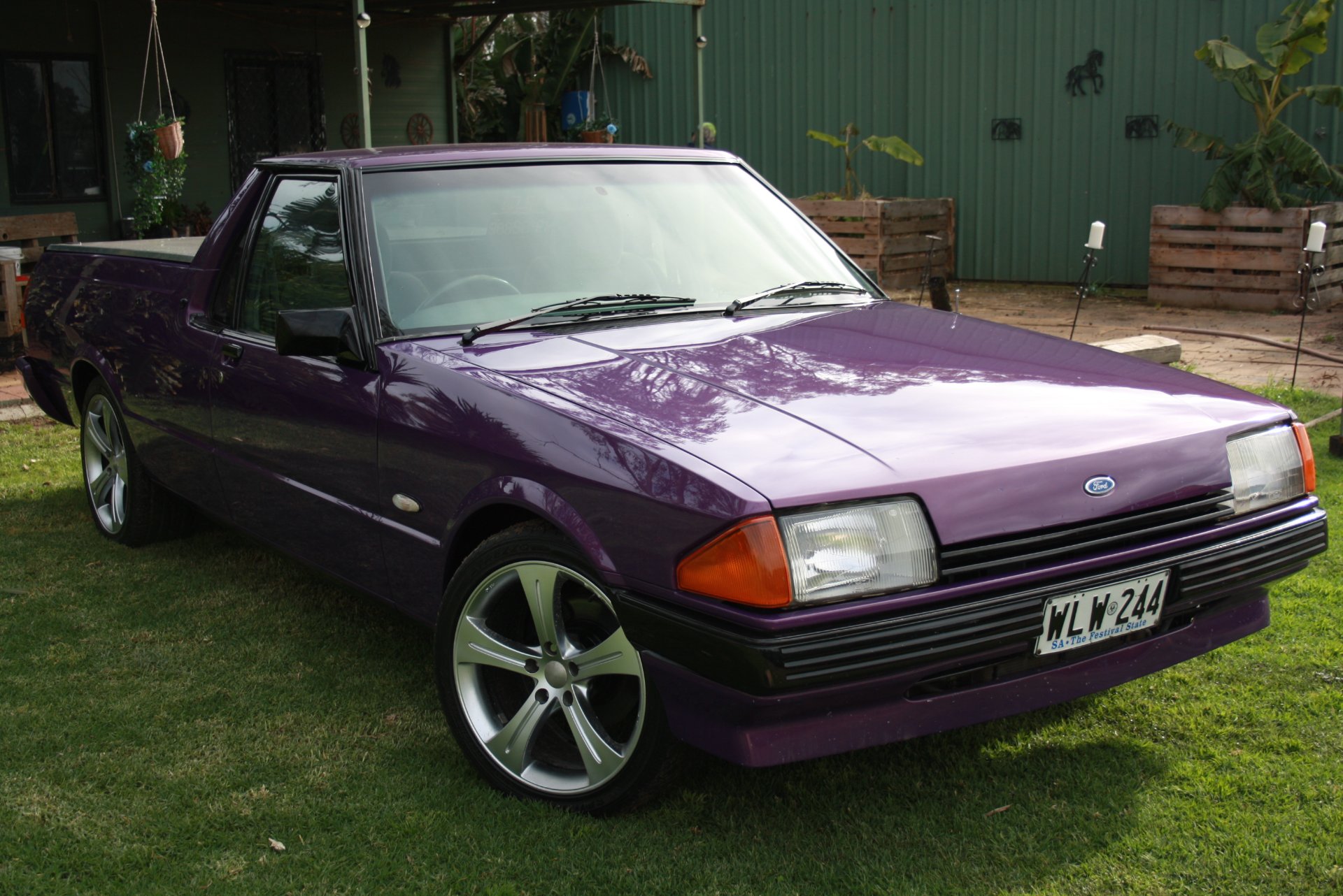 1982 FORD FALCON XE 3 SP AUTOMATIC 2D UTILITY