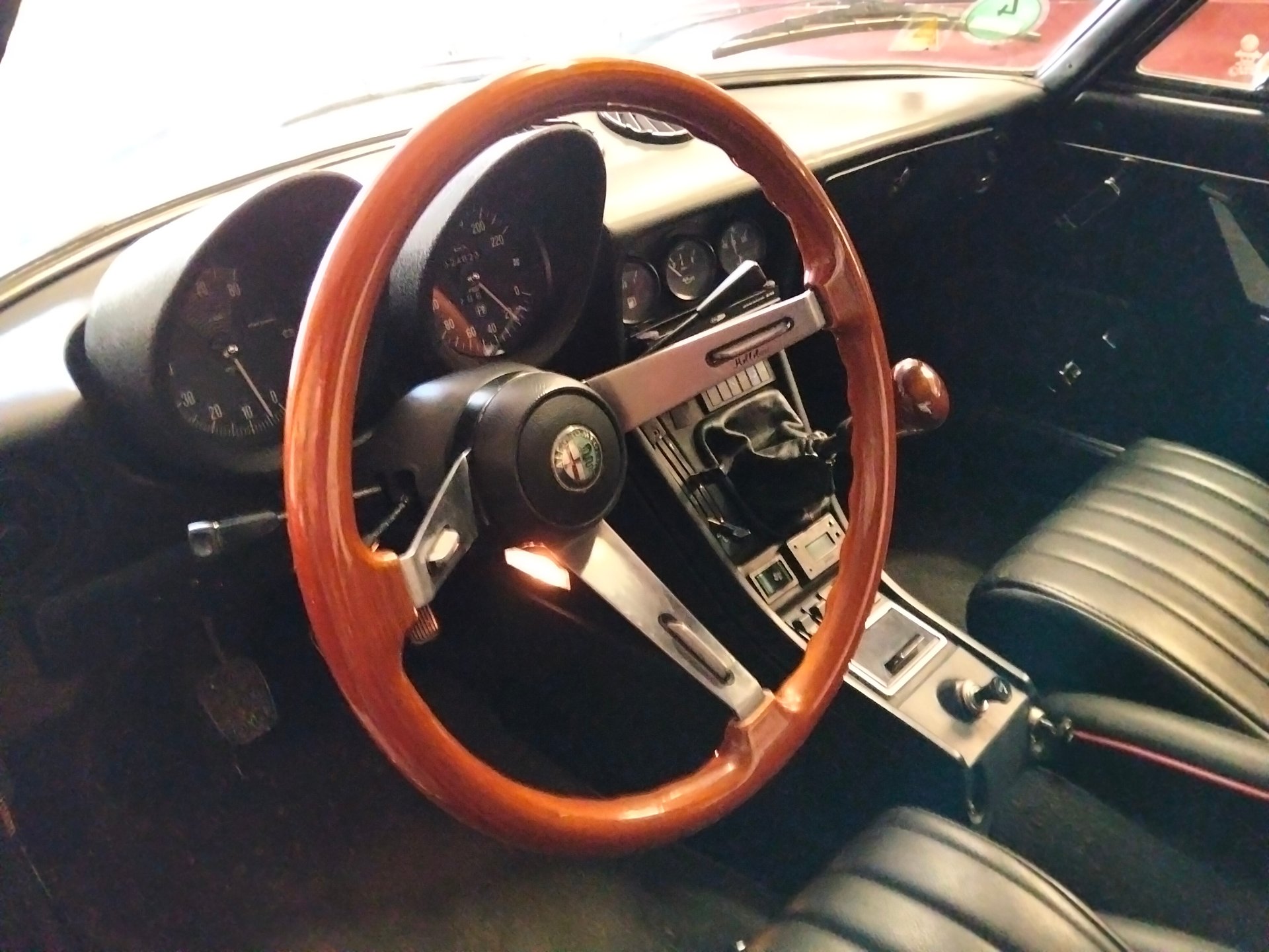 1985 ALFA ROMEO SPIDER 2000 VELOCE ROADSTER