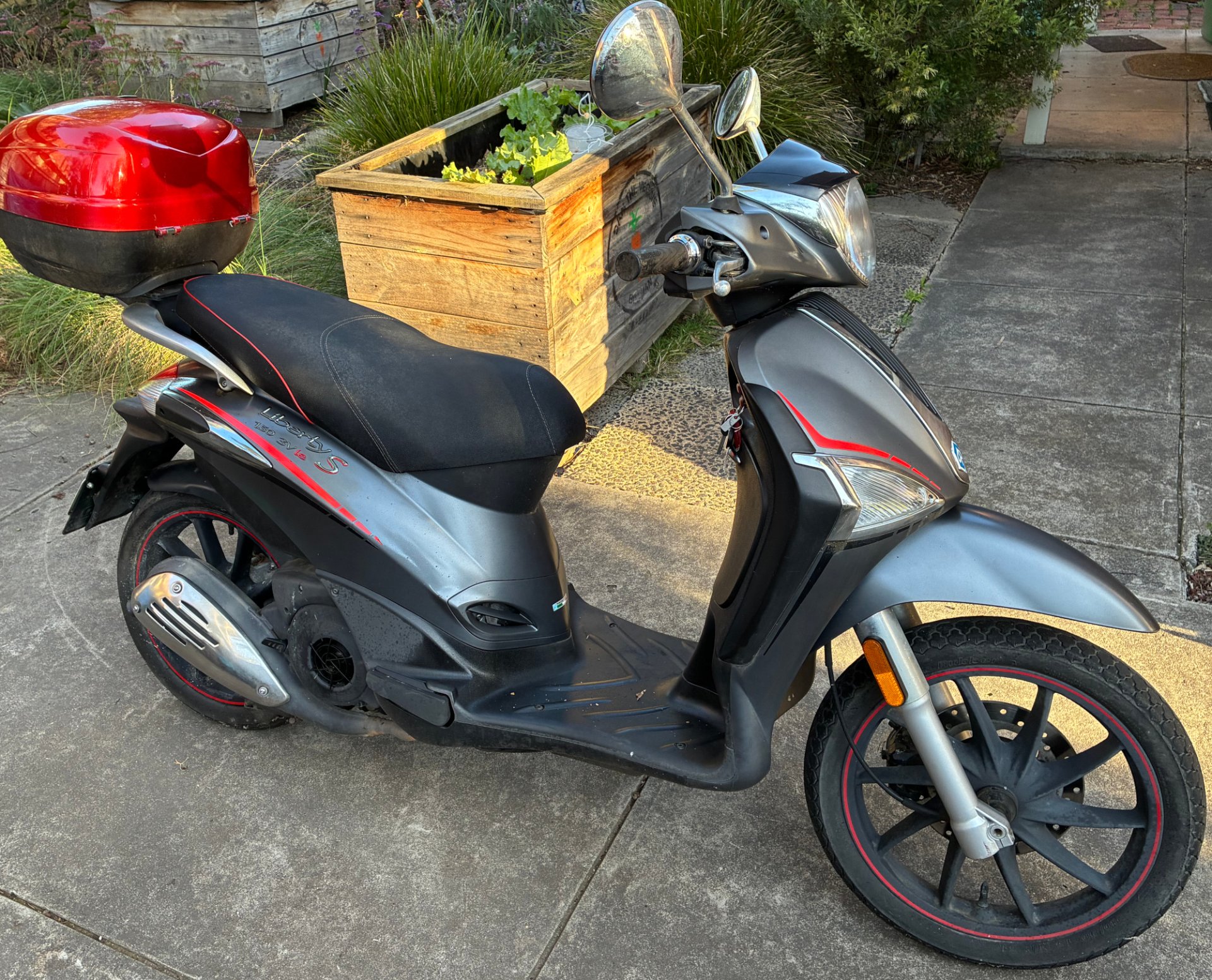 2014 PIAGGIO LIBERTY 150ie SCOOTER