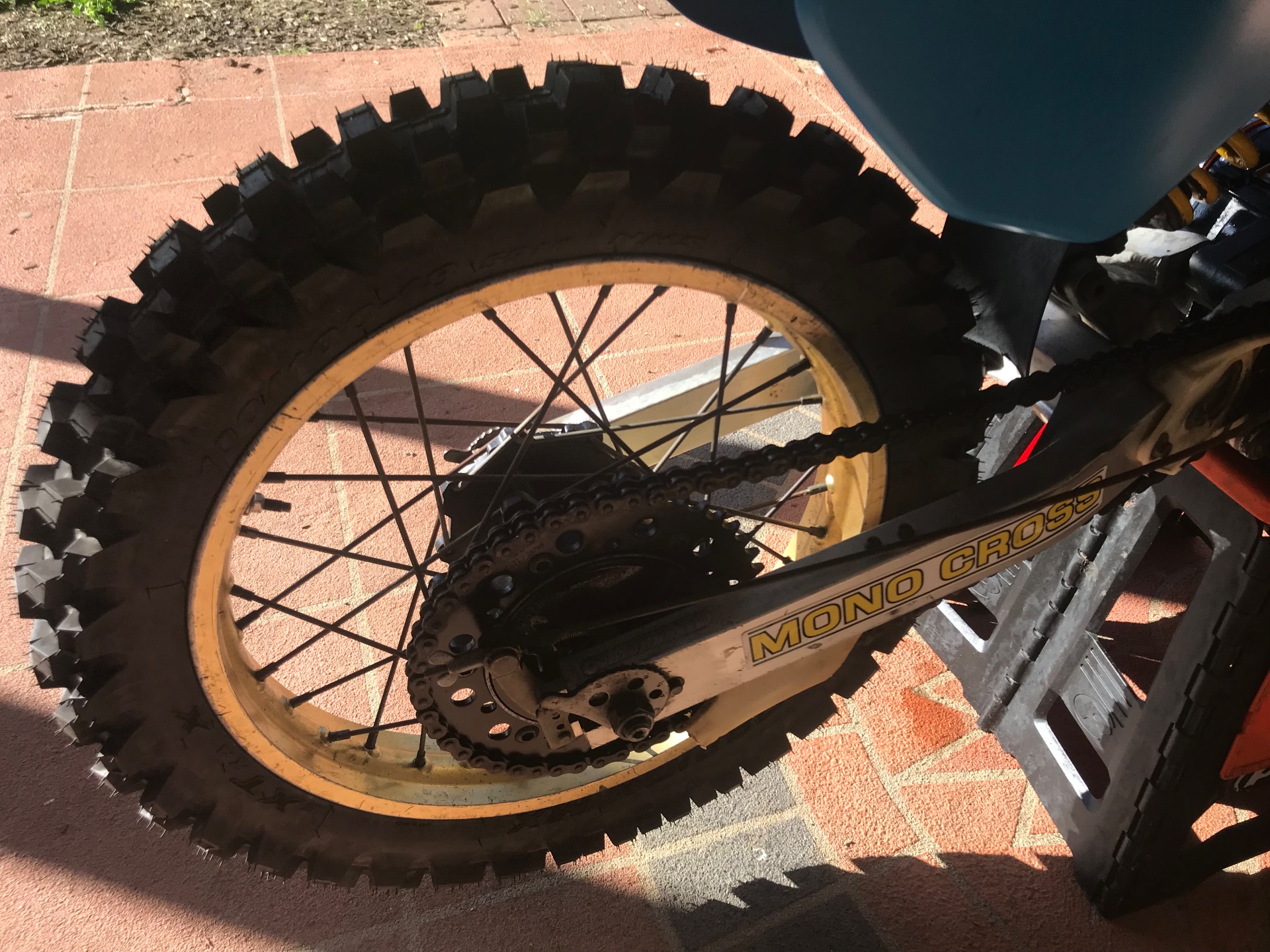 1985 YAMAHA IT200 ENDURO