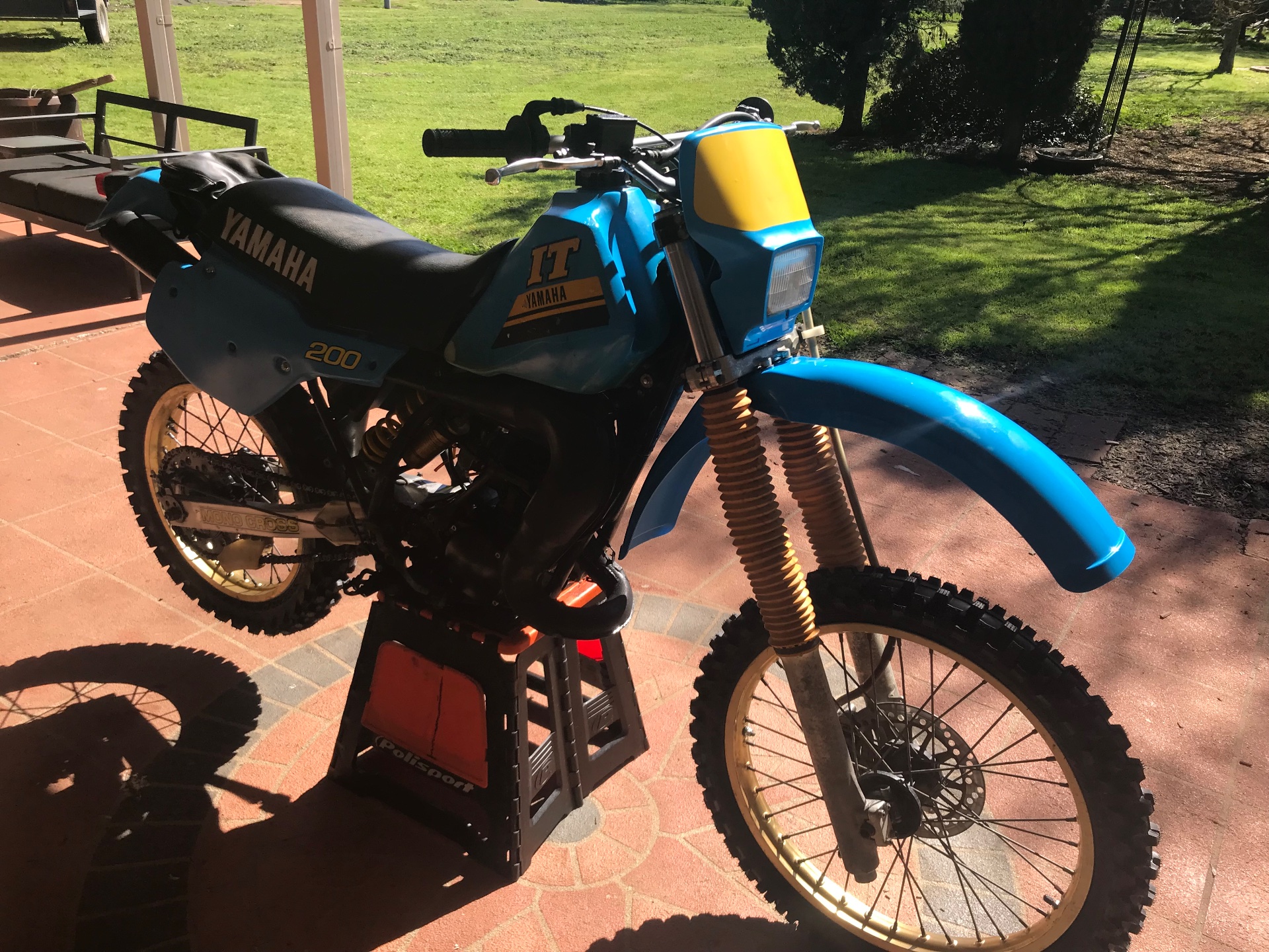 1985 YAMAHA IT200 ENDURO