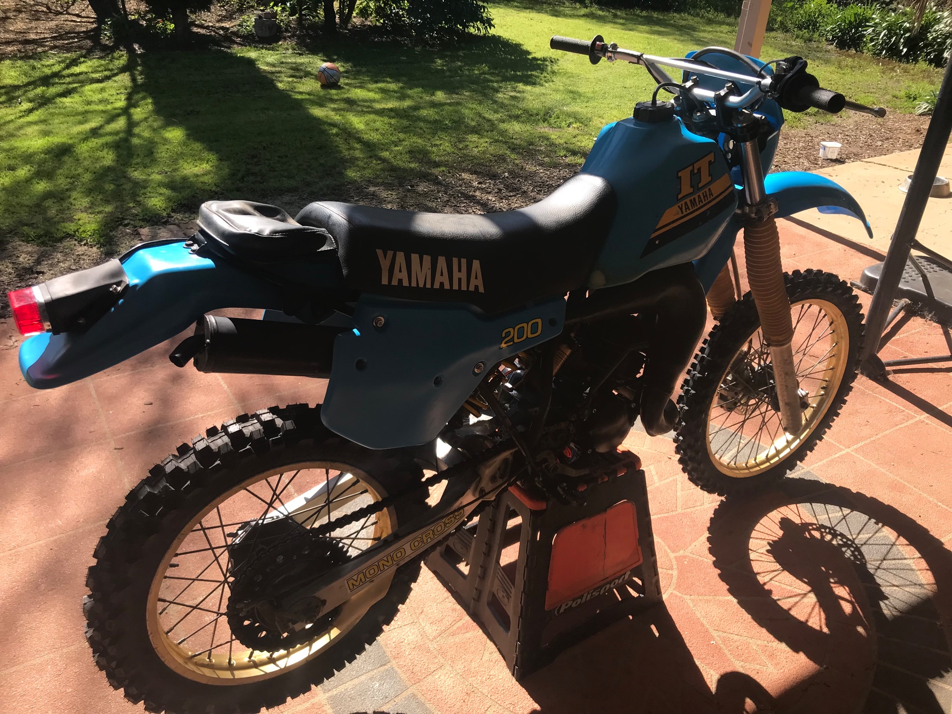 1985 YAMAHA IT200 ENDURO