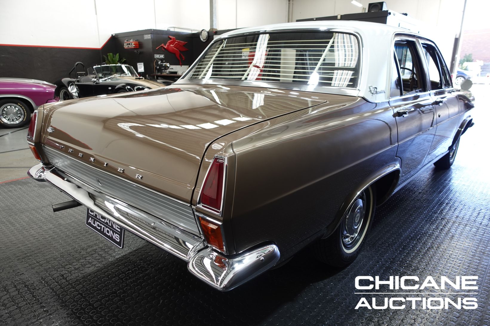 1967 HOLDEN PREMIER HR AUTOMATIC 4D SEDAN