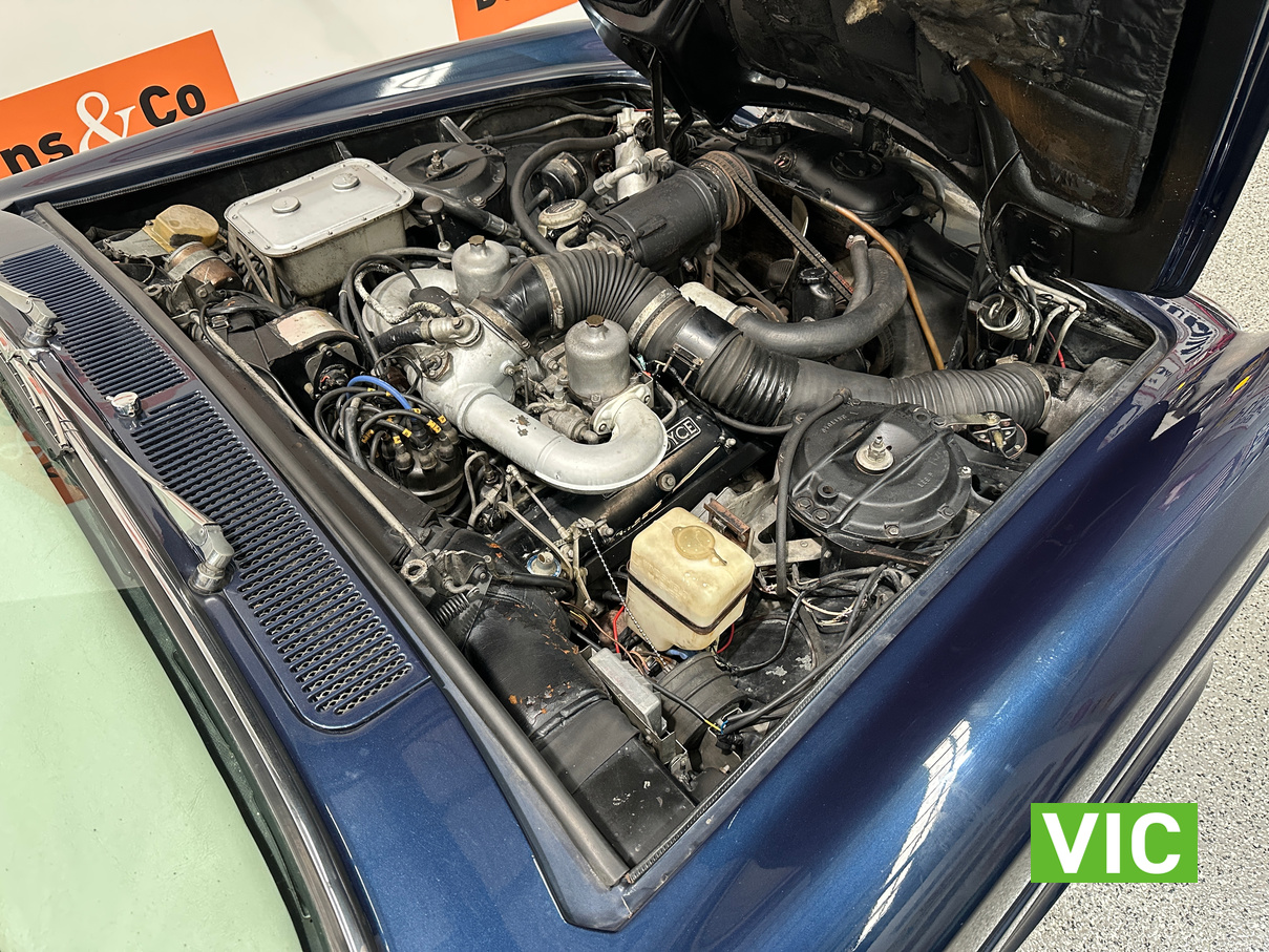 1972 ROLLS ROYCE CORNICHE V8 AUTO CONVERTIBLE