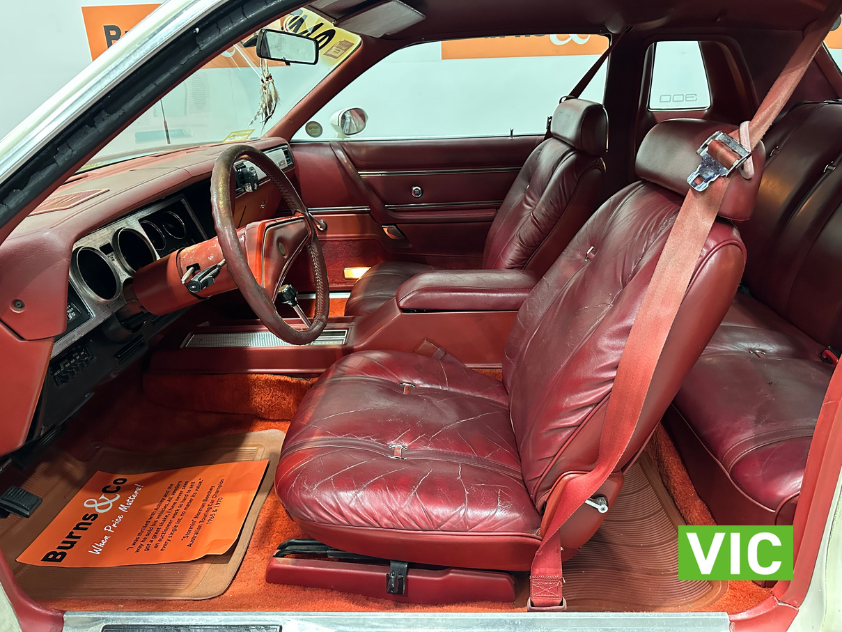 1979 CHRYSLER 300 V8 SPECIAL EDITION AUTOMATIC COUPE