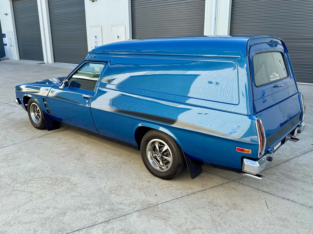 1976 HOLDEN HJ SANDMAN PANELVAN